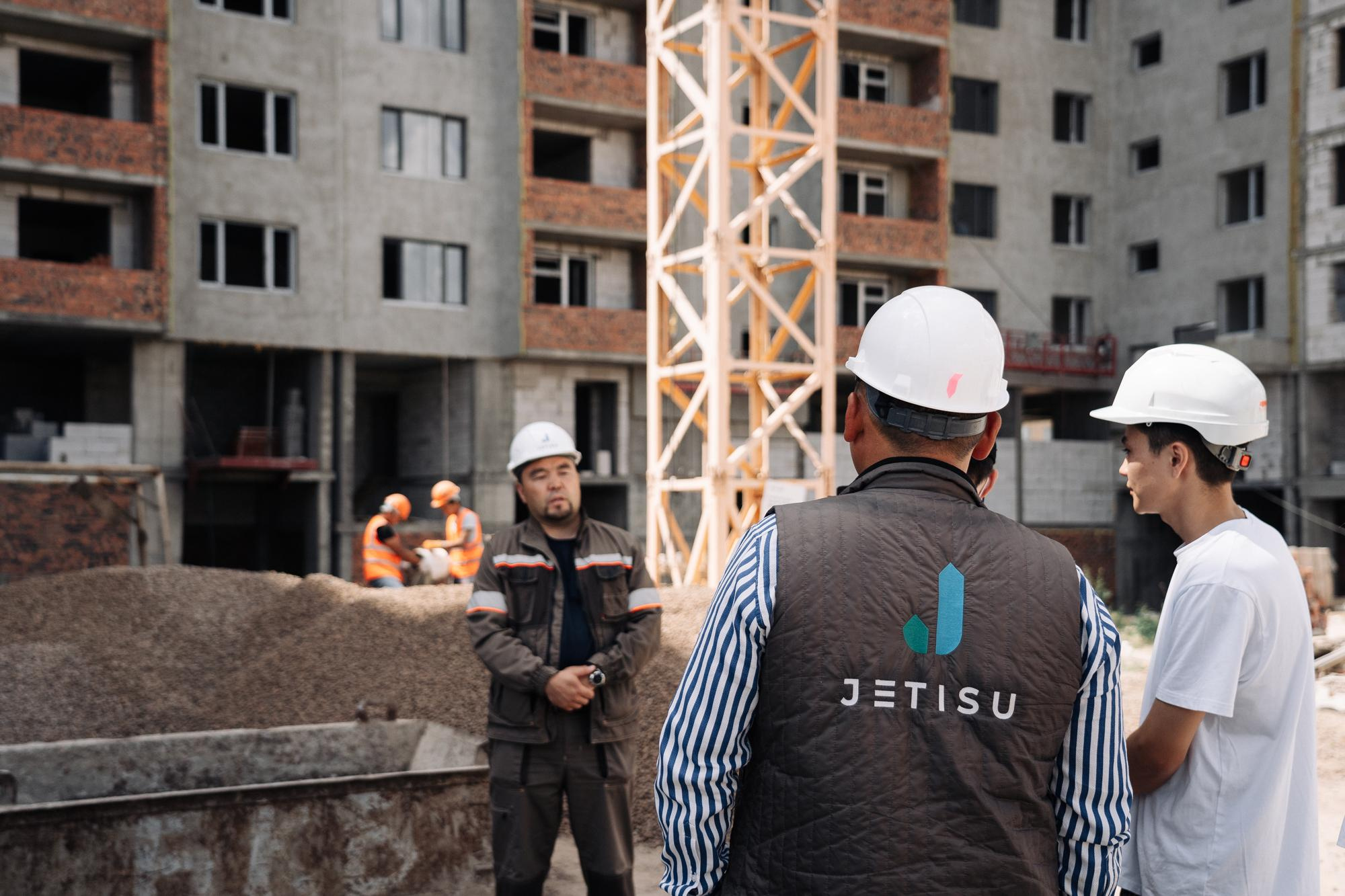 Фотоотчет: строительство жилого комплекса «Шахристан»