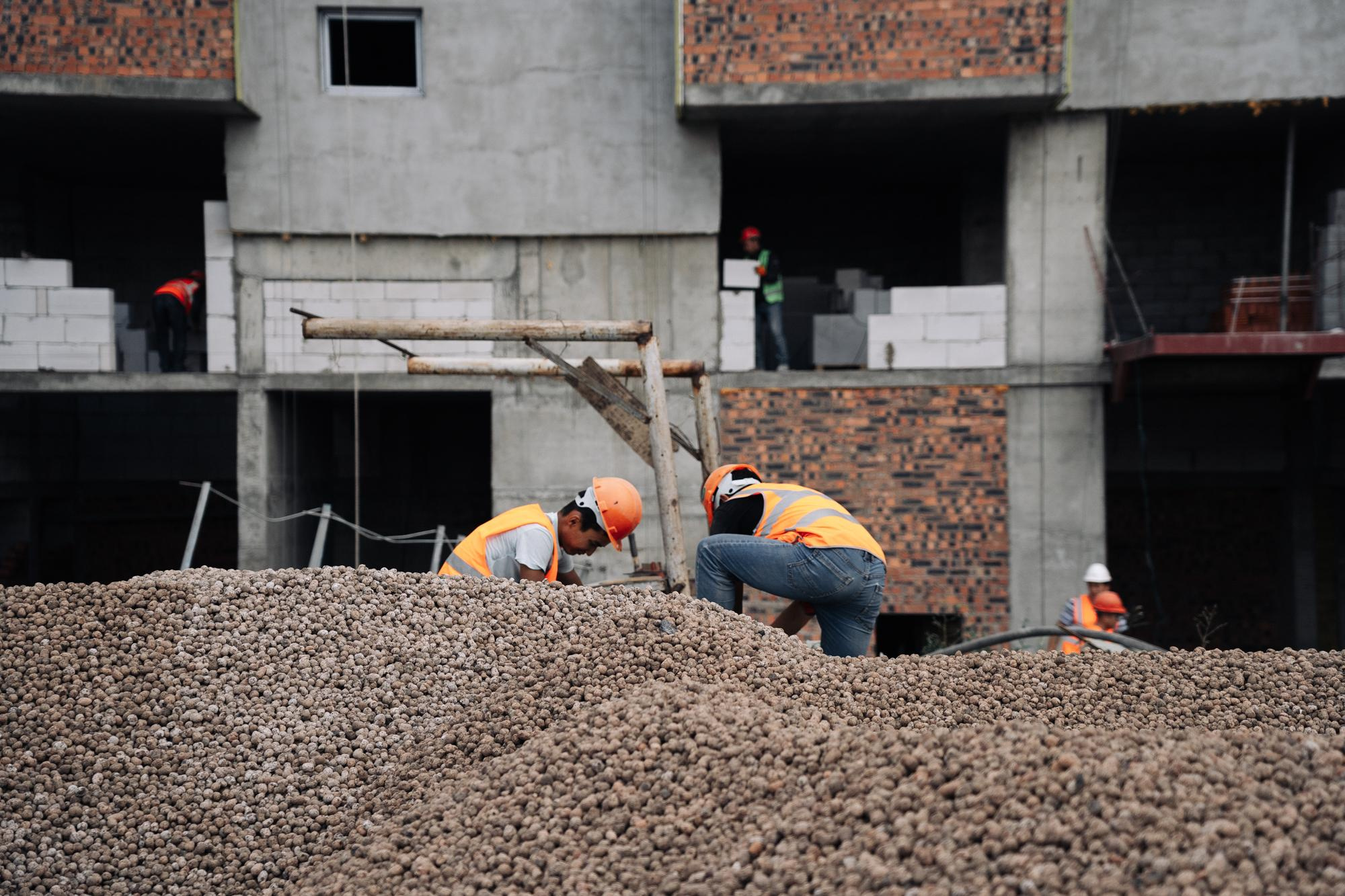 Фотоотчет: строительство жилого комплекса «Шахристан»