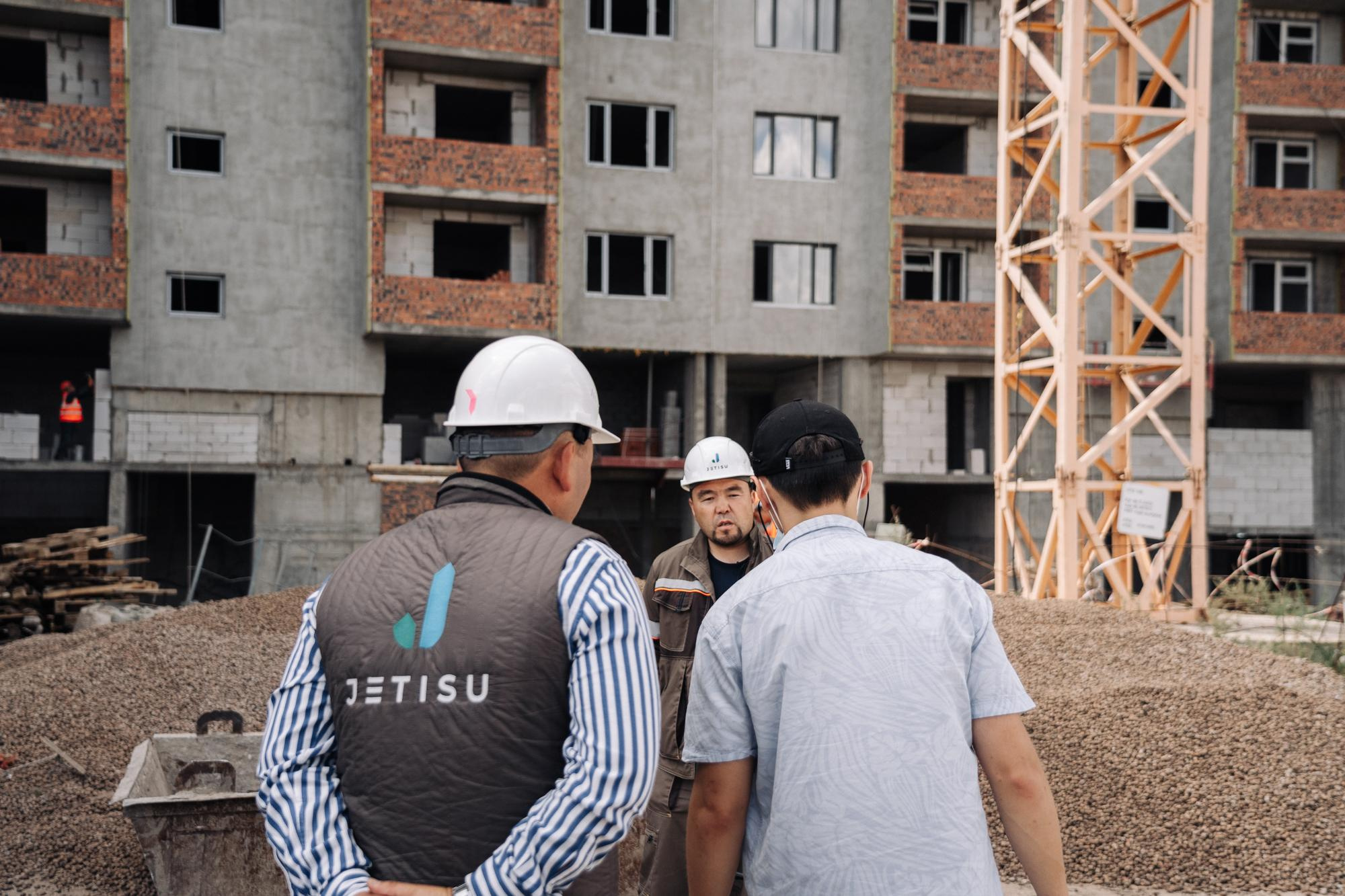 Фотоотчет: строительство жилого комплекса «Шахристан»