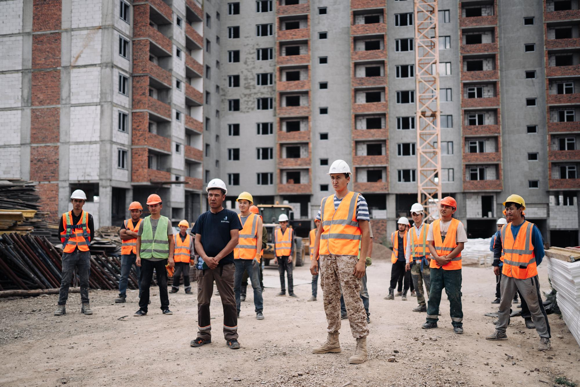 Фотоотчет: строительство жилого комплекса «Шахристан»