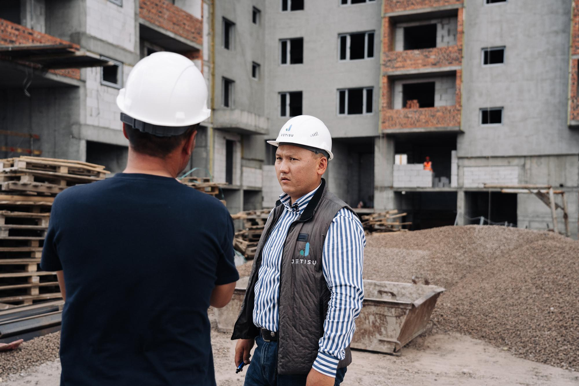 Фотоотчет: строительство жилого комплекса «Шахристан»