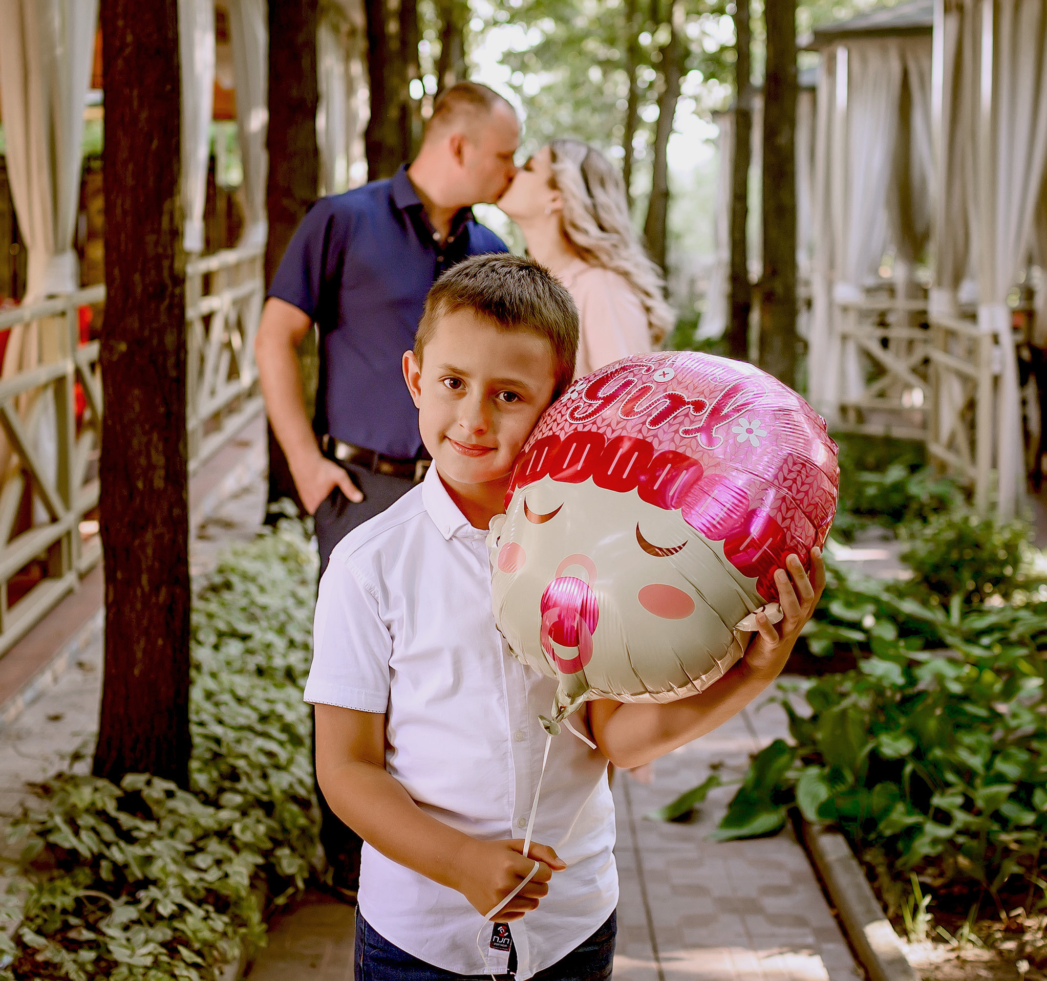Фотопрогулка. Юлия Басня семейный и свадебный фотограф в Донецке