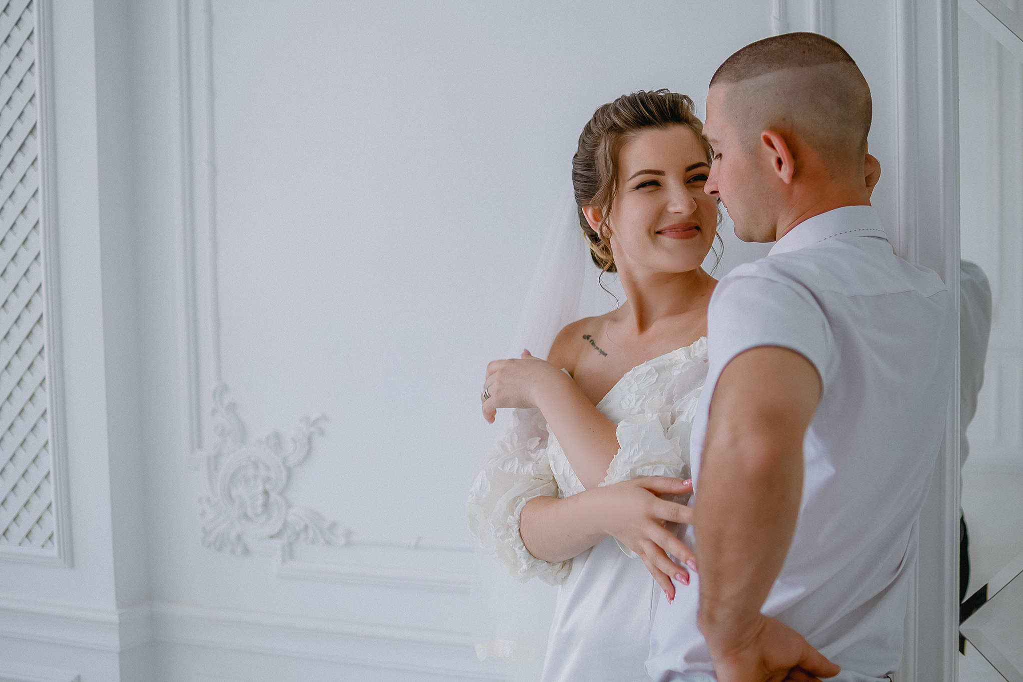 Свадебная фотосессия в фотостудии. Юлия Басня семейный и свадебный фотограф в Донецке