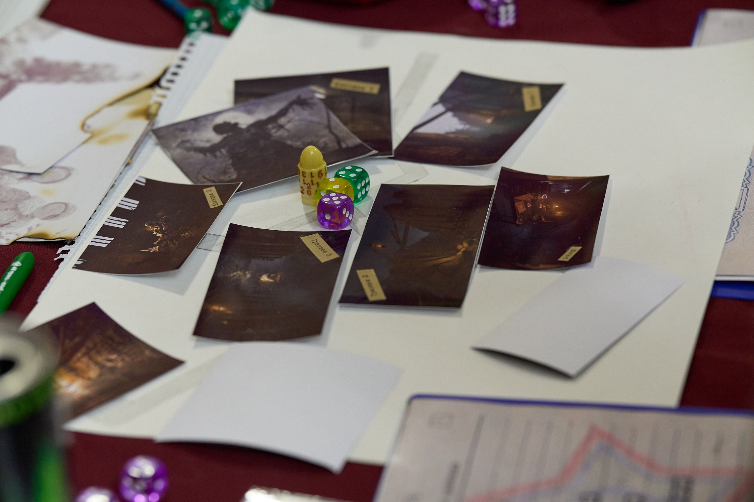 Фотографирует красивое Денис Горностаев