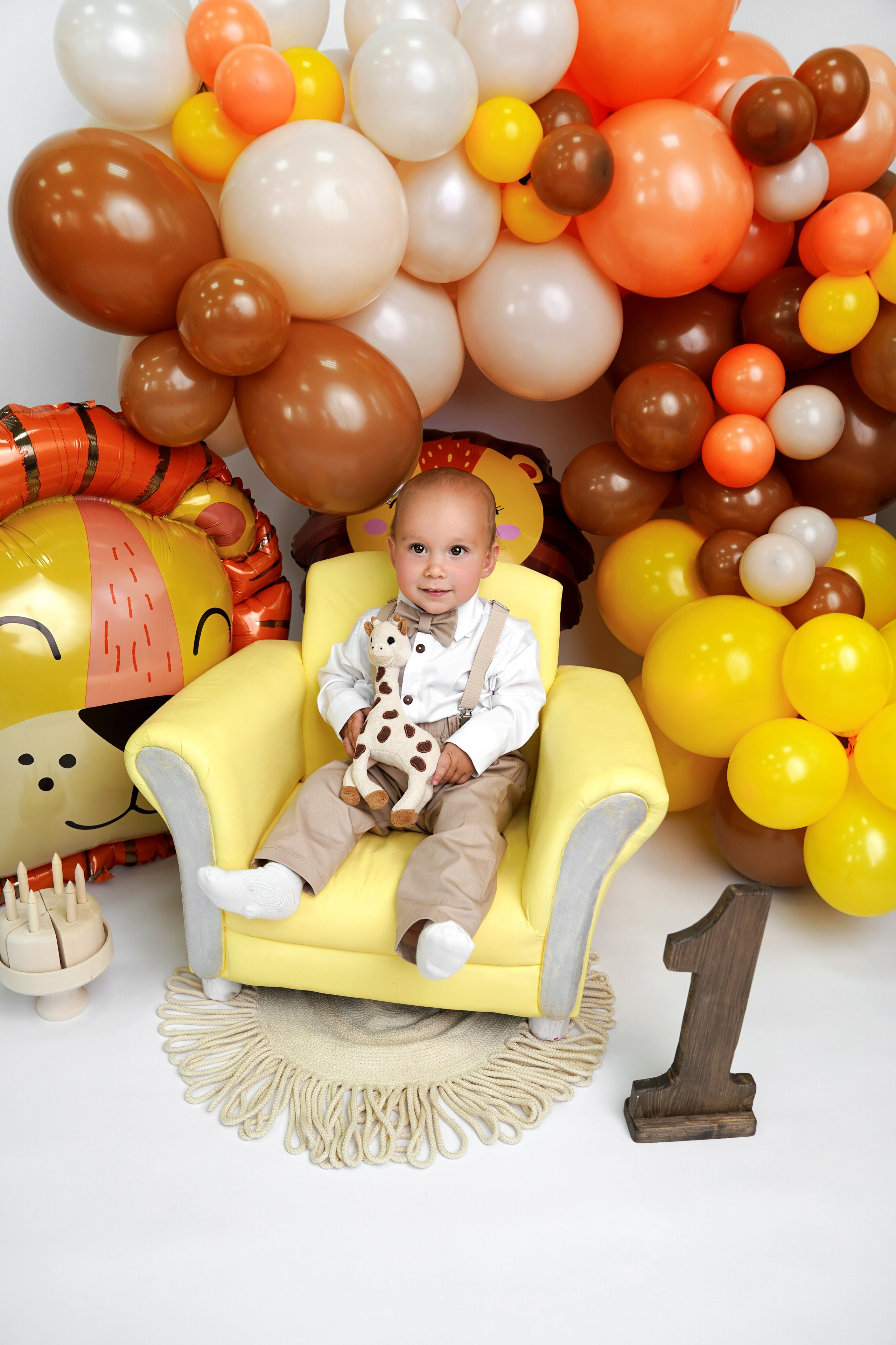 Фотосессия ГОДОВАСИЕ. Фотограф новорожденных, детей до года и беременных в Симферополе