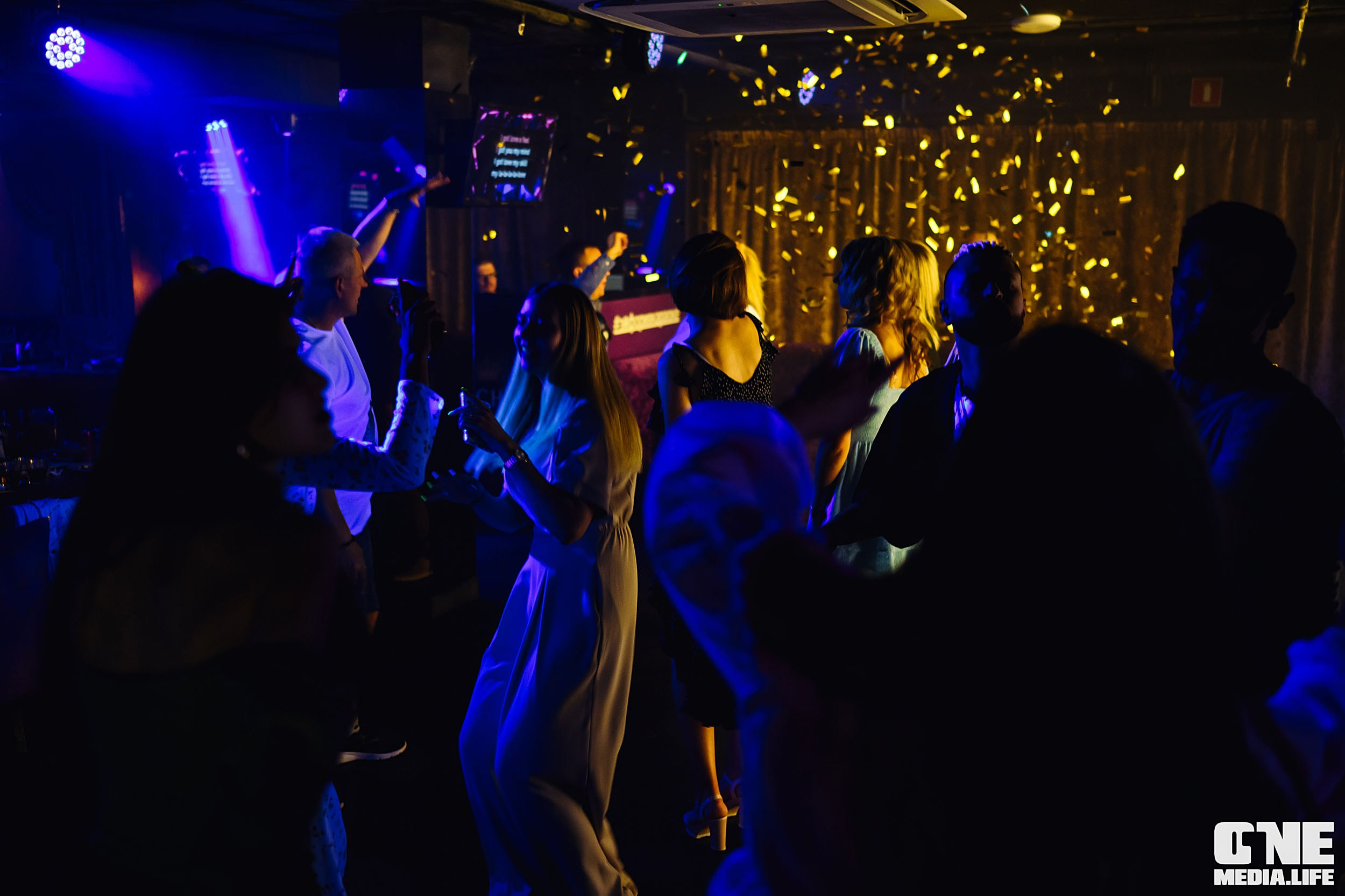 Фоторепортаж из караоке-клуба Эйфория. One Media Life: фоторепортажи, фотоотчеты с мероприятий и заведений