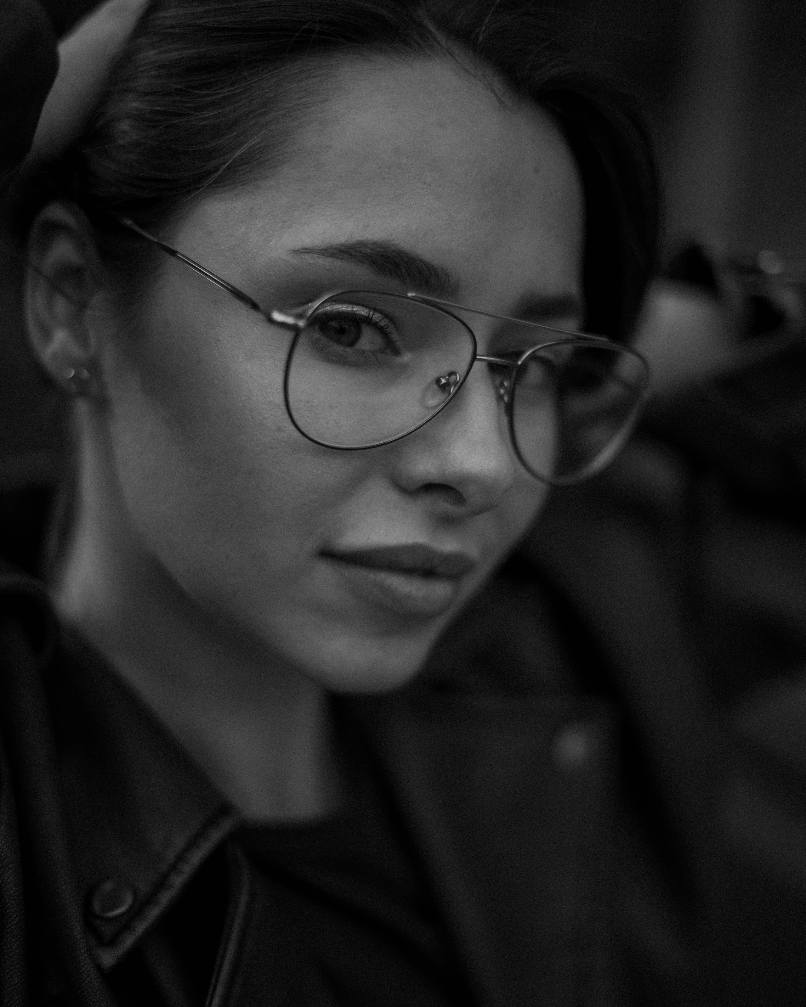 Оля. Женский фотограф. Создатель украшений ручной работы. Модель