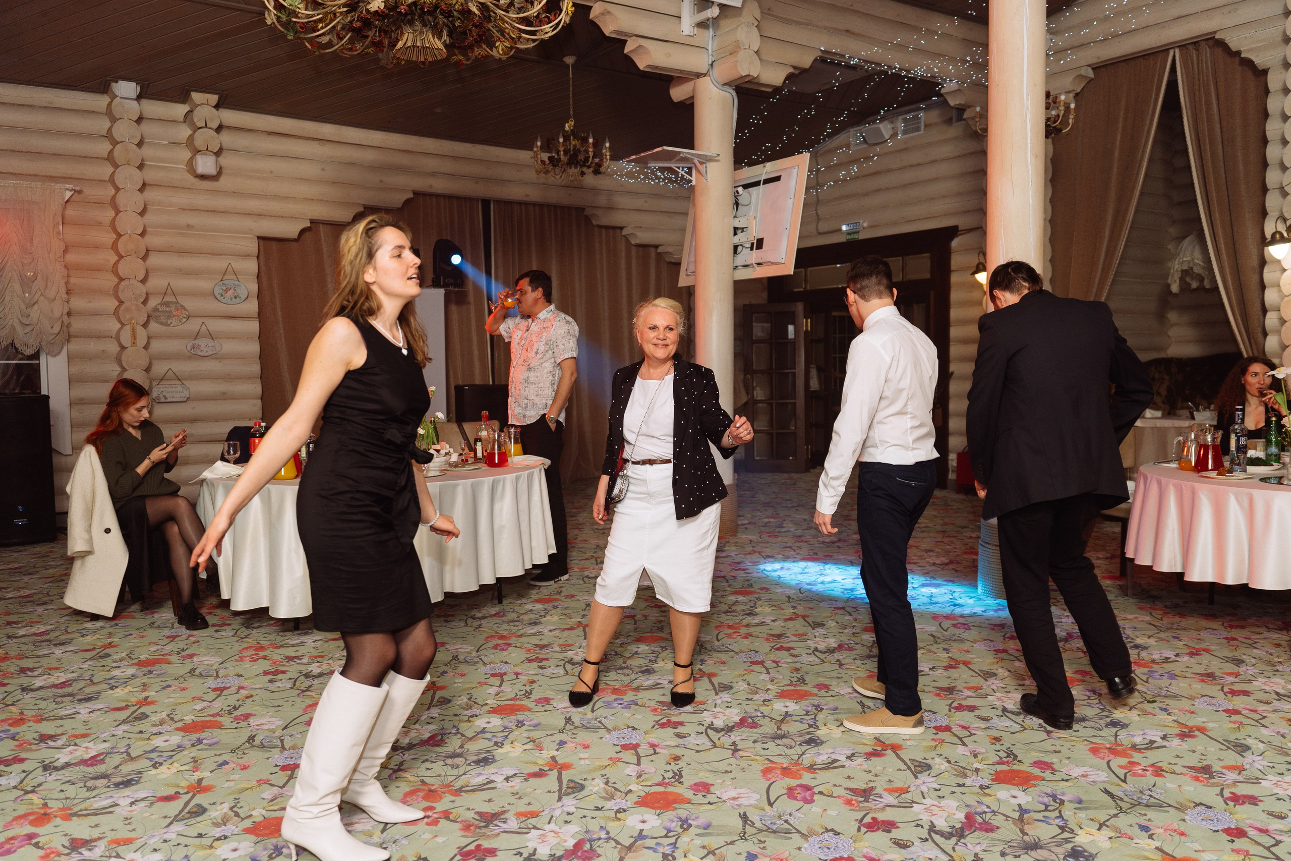 Свадьба Валентина и Дарьи в загородном клубе «Ближняя дача»