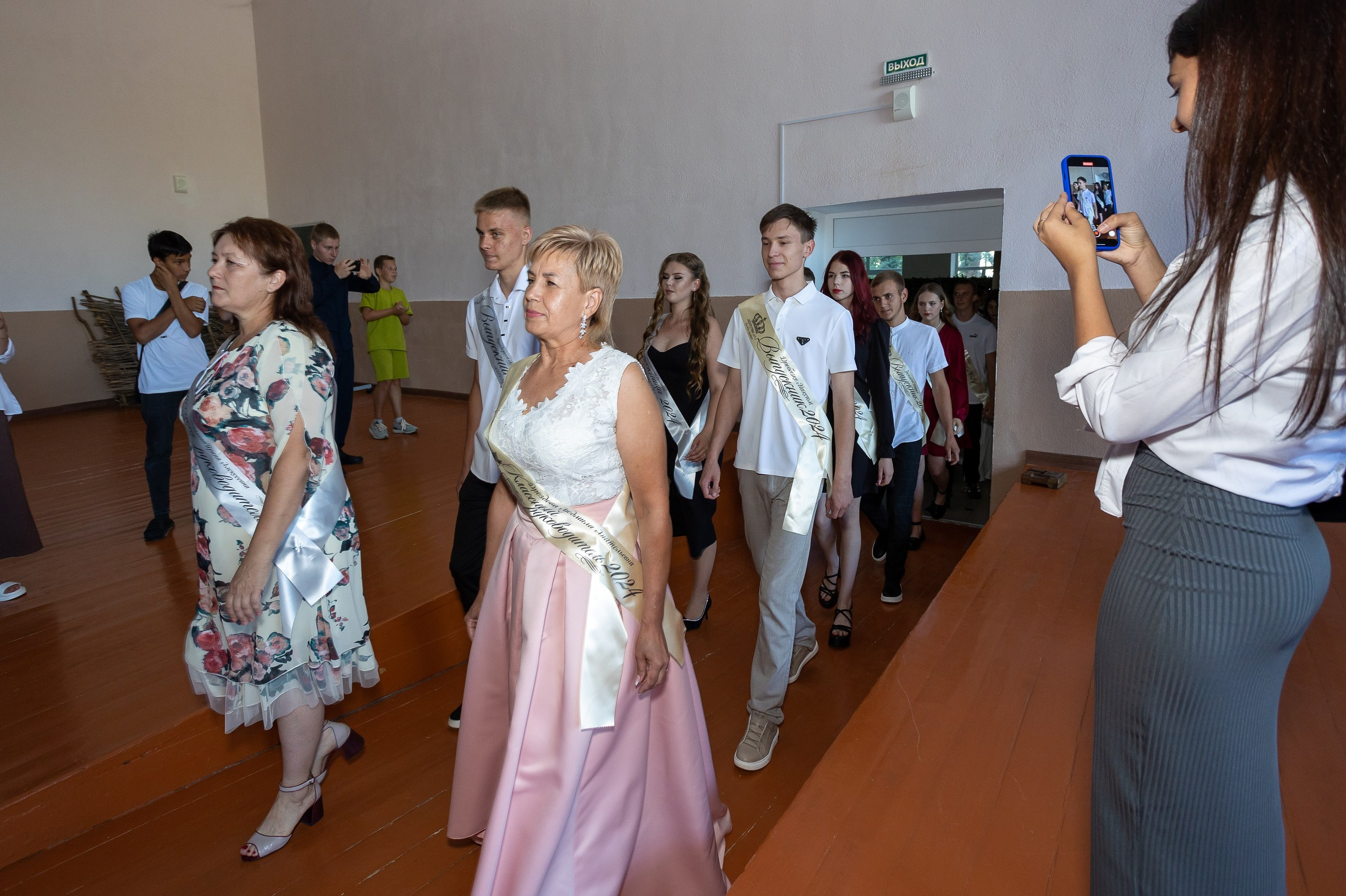 Вручение аттестата 2024 г. Выпускные альбомы Майкоп, Краснодар Елена Золотарева