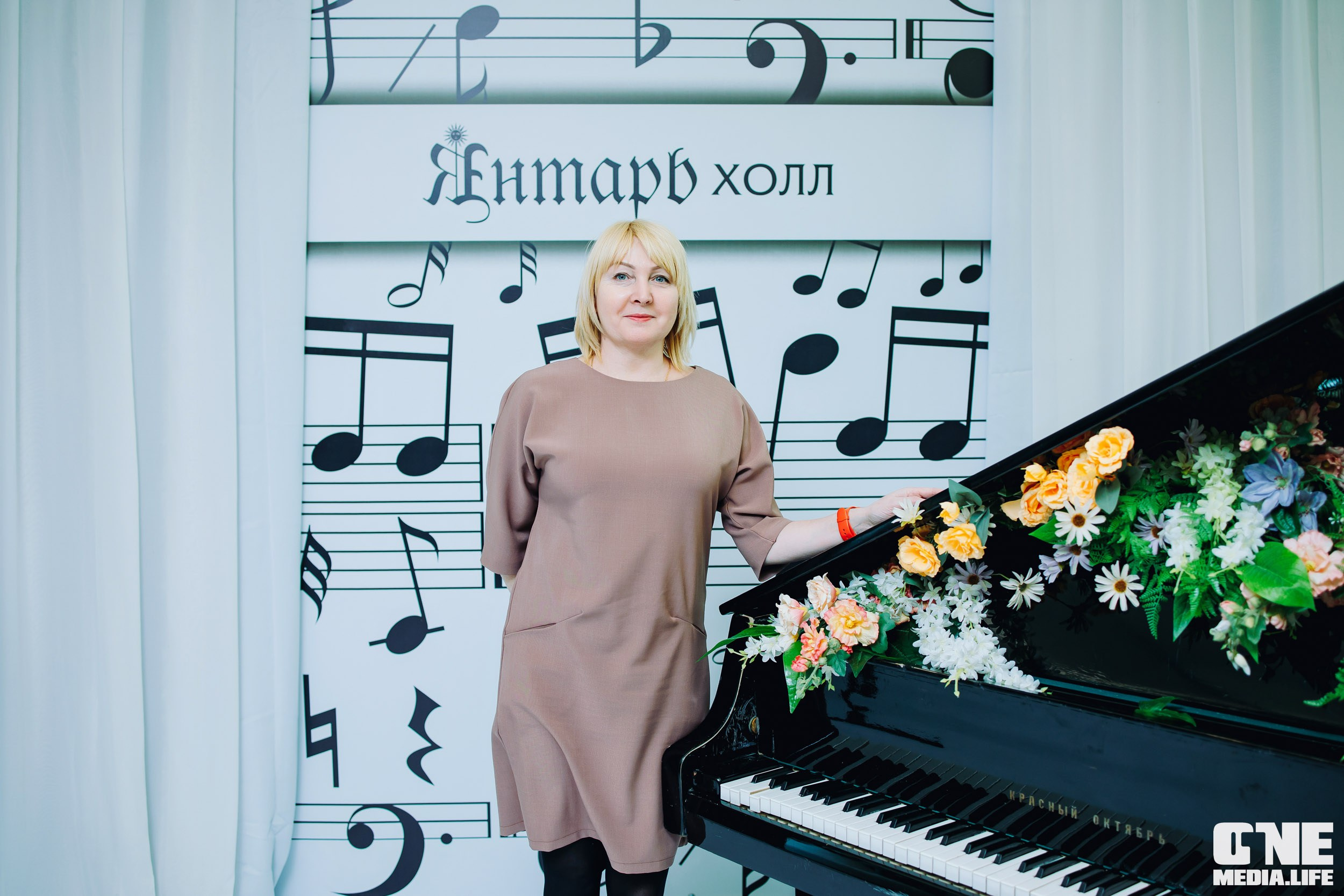 Концерт 8 марта в Янтарь холл. One Media Life: фоторепортажи, фотоотчеты с мероприятий и заведений