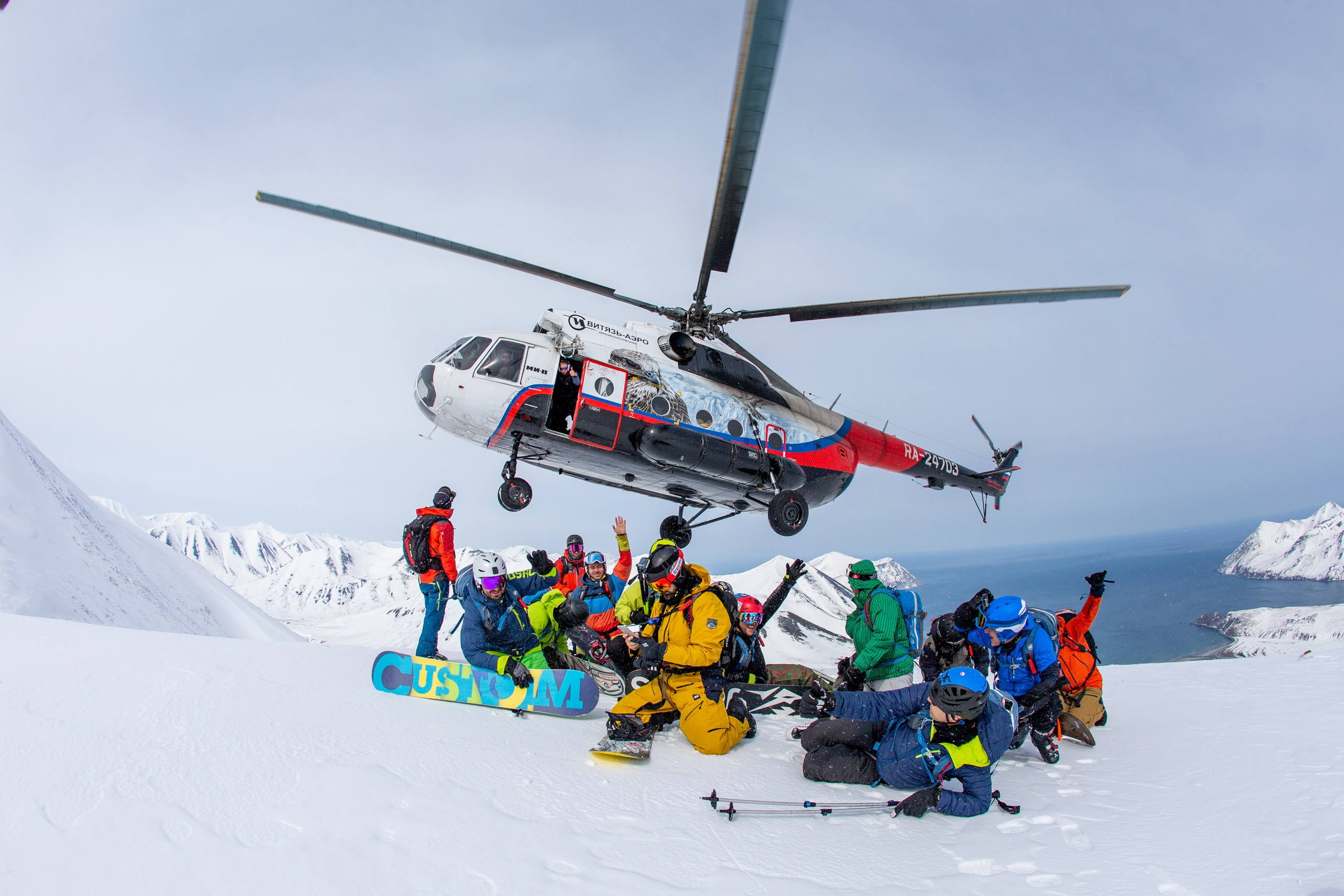 Хели-ски на Камчатке на Ми-8 — катание среди вулканов. Время Камчатки: чтобы найти свой путь, нужно скорость умножить на время