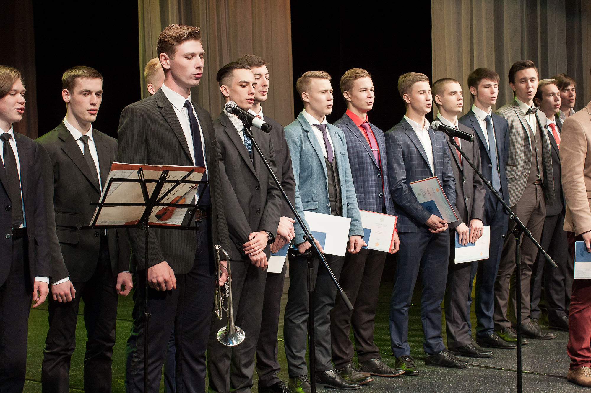 Вручение аттестатов 9-11 кл