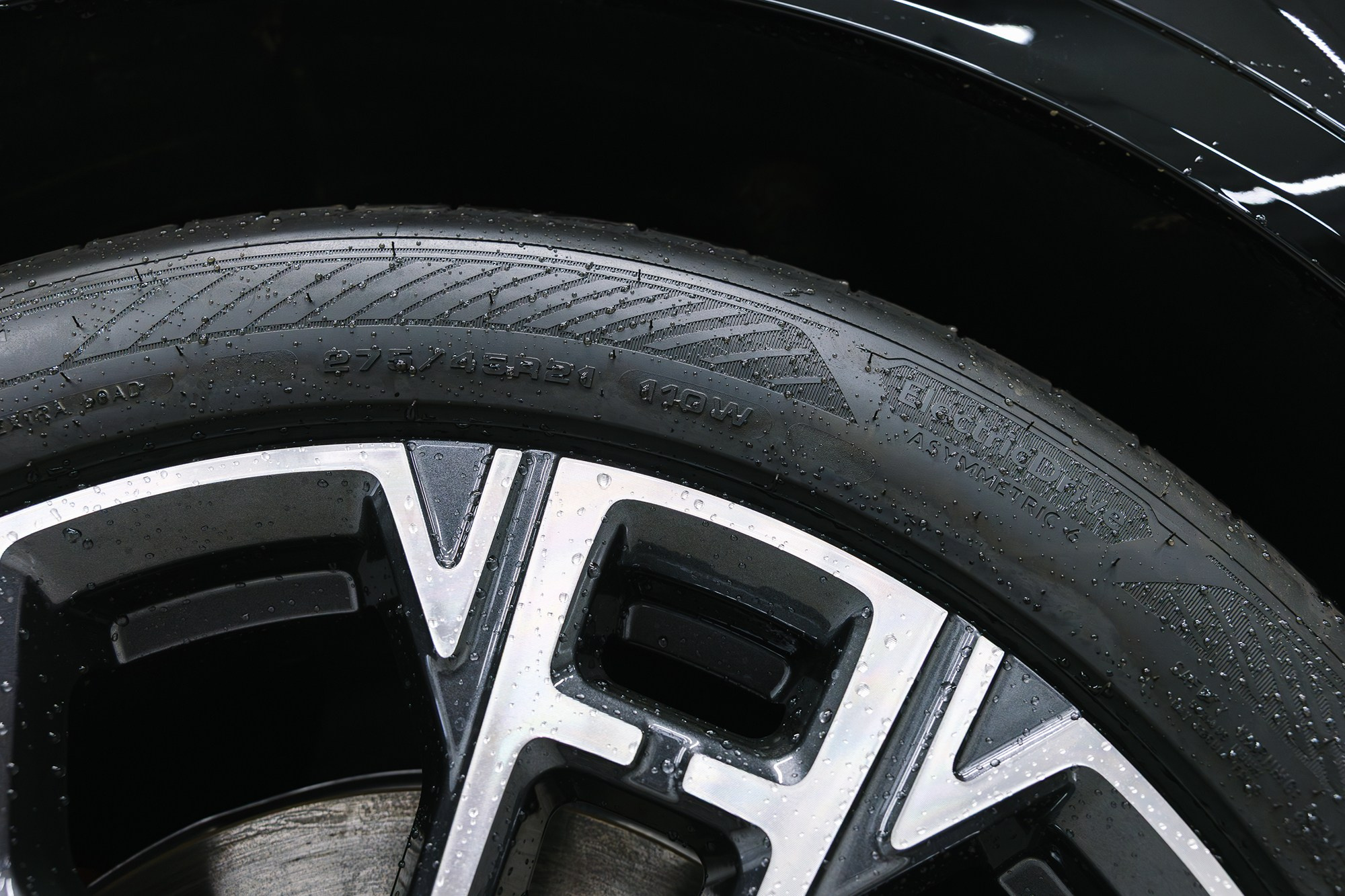 Lynk & Co 900 Ultra 2,0hyb 4WD AT (734 л. с.). Автосалон «Х-Авто»