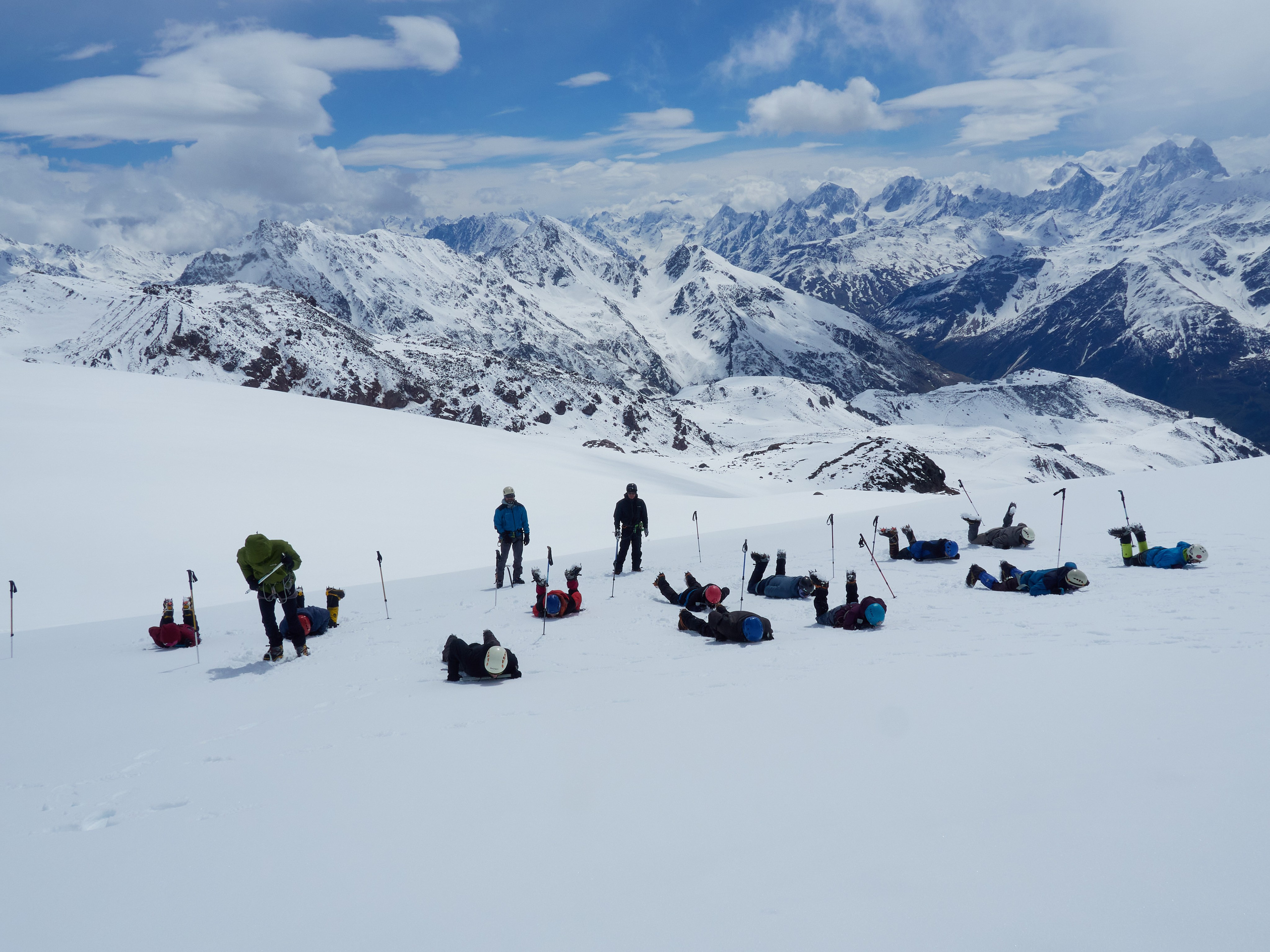 Снежно-ледовые занятия на высоте 3750. Горный, высотный Фотограф на Эльбрусе Георгий