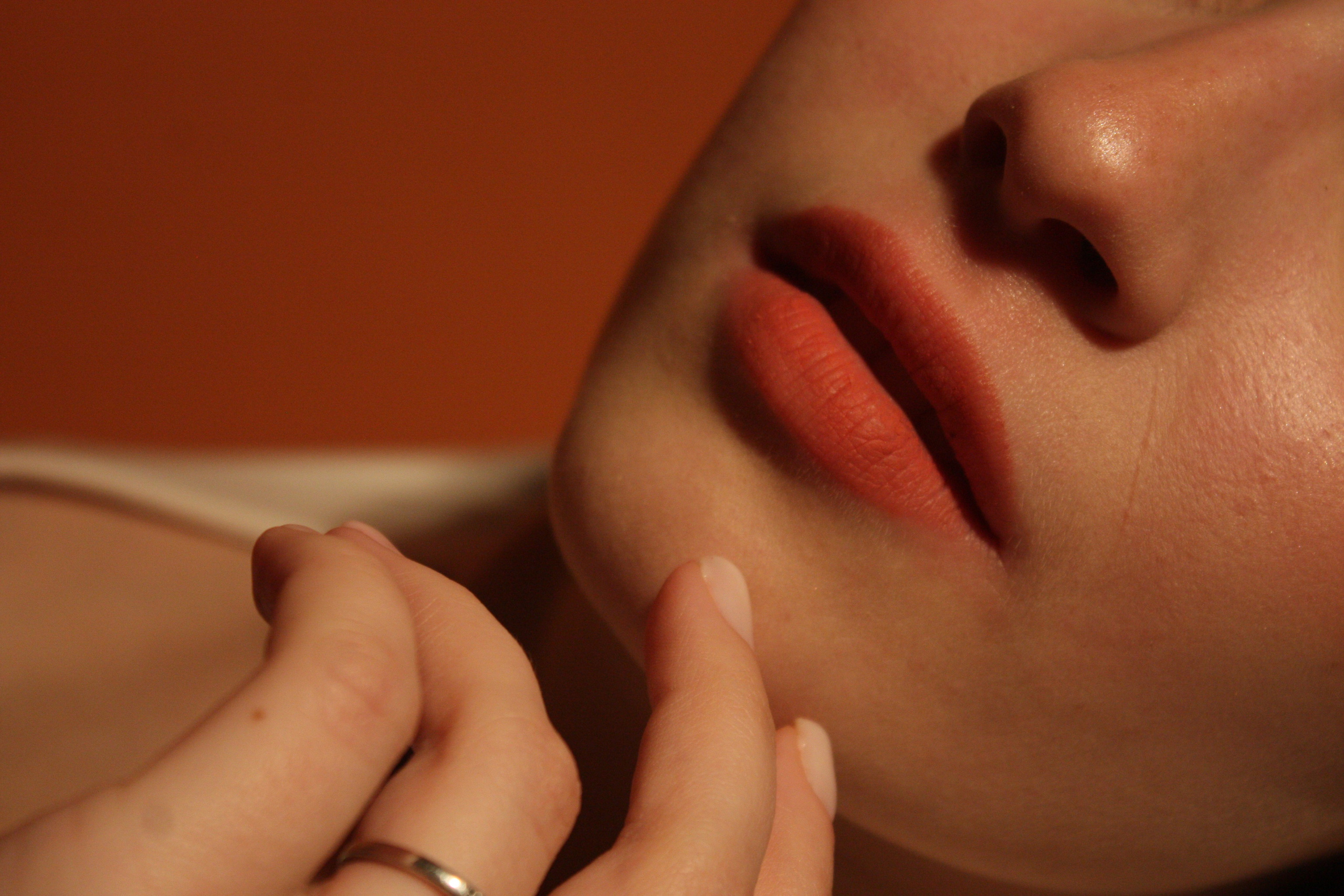 Портретная, контент-съёмка. Виктория Максимова, контент-фотограф СПб, онлайн-съёмки