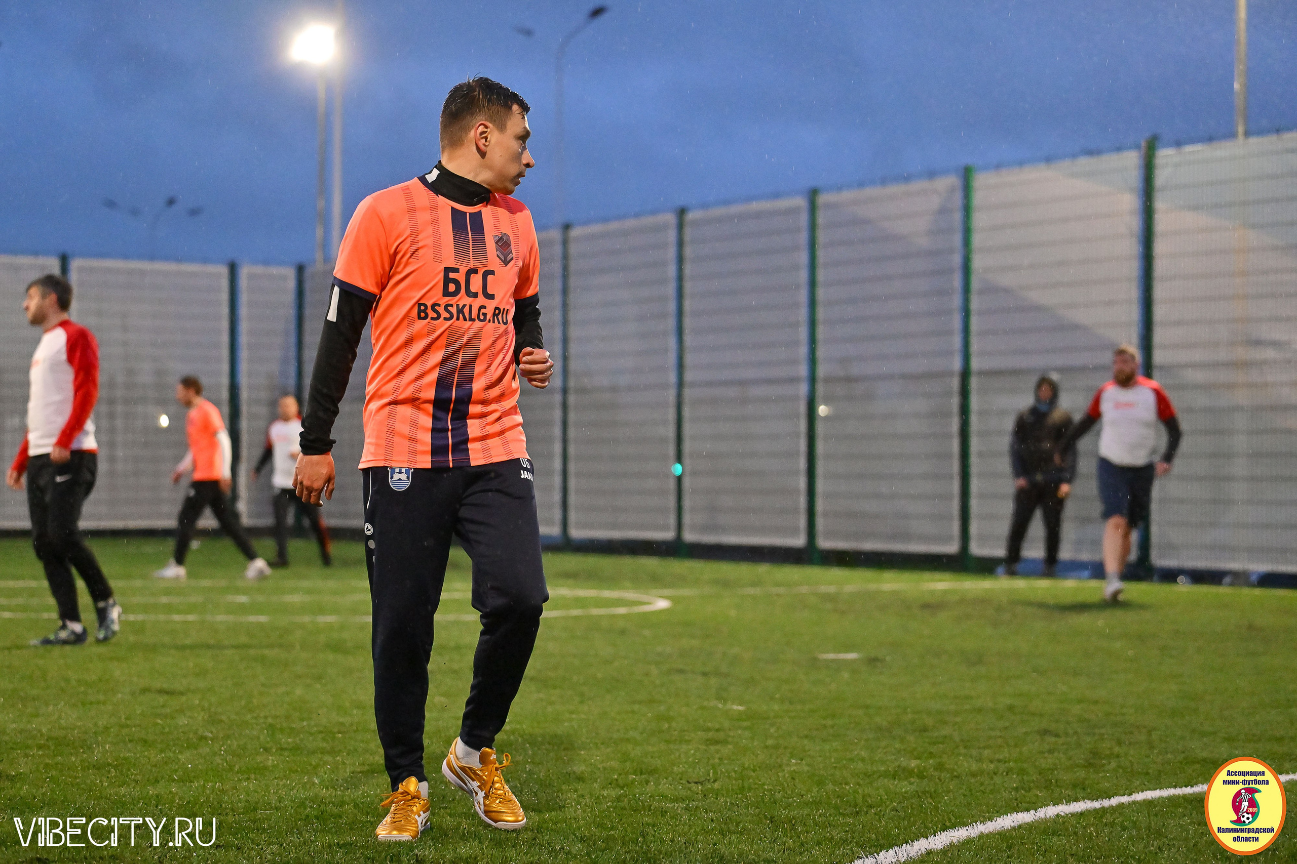 ИГРЫ МИНИ-ФУТБОЛЬНОЙ ЛИГИ. VIBECITY.RU Вайб Сити Ру Фоторепортажи Фотоотчеты Калининград