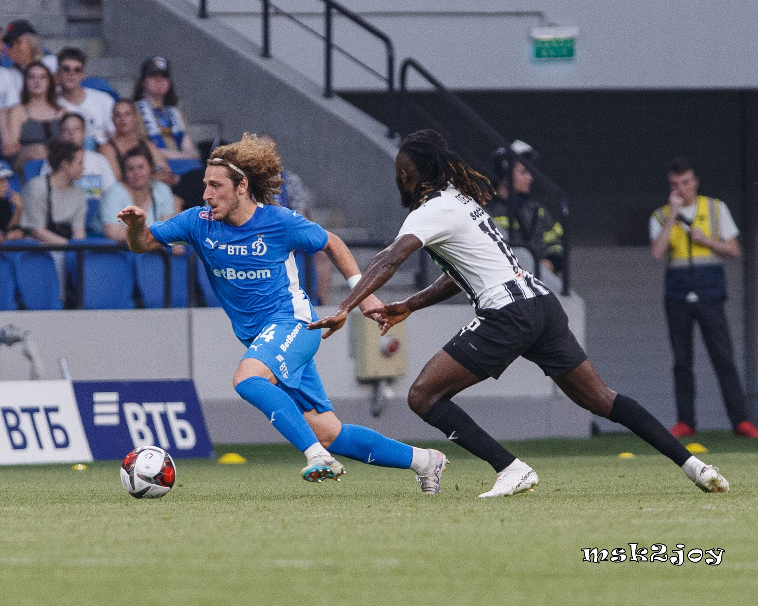 Фоторепортаж. ФК Динамо — ФК Партизан. Михаил Тоцкий портретный и репортажный фотограф в Москве