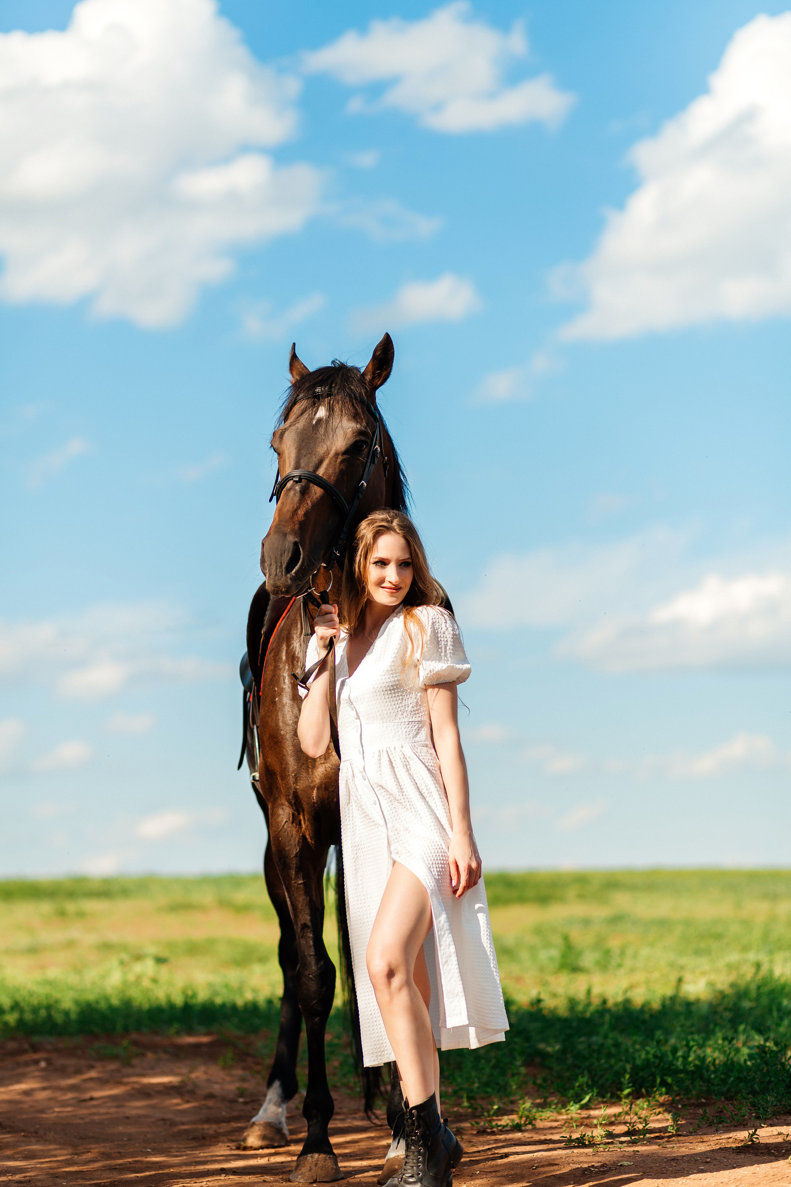 Фотосессия Людмилы в конном клубе. Женский фотограф в Оренбурге Ирина Заводчикова