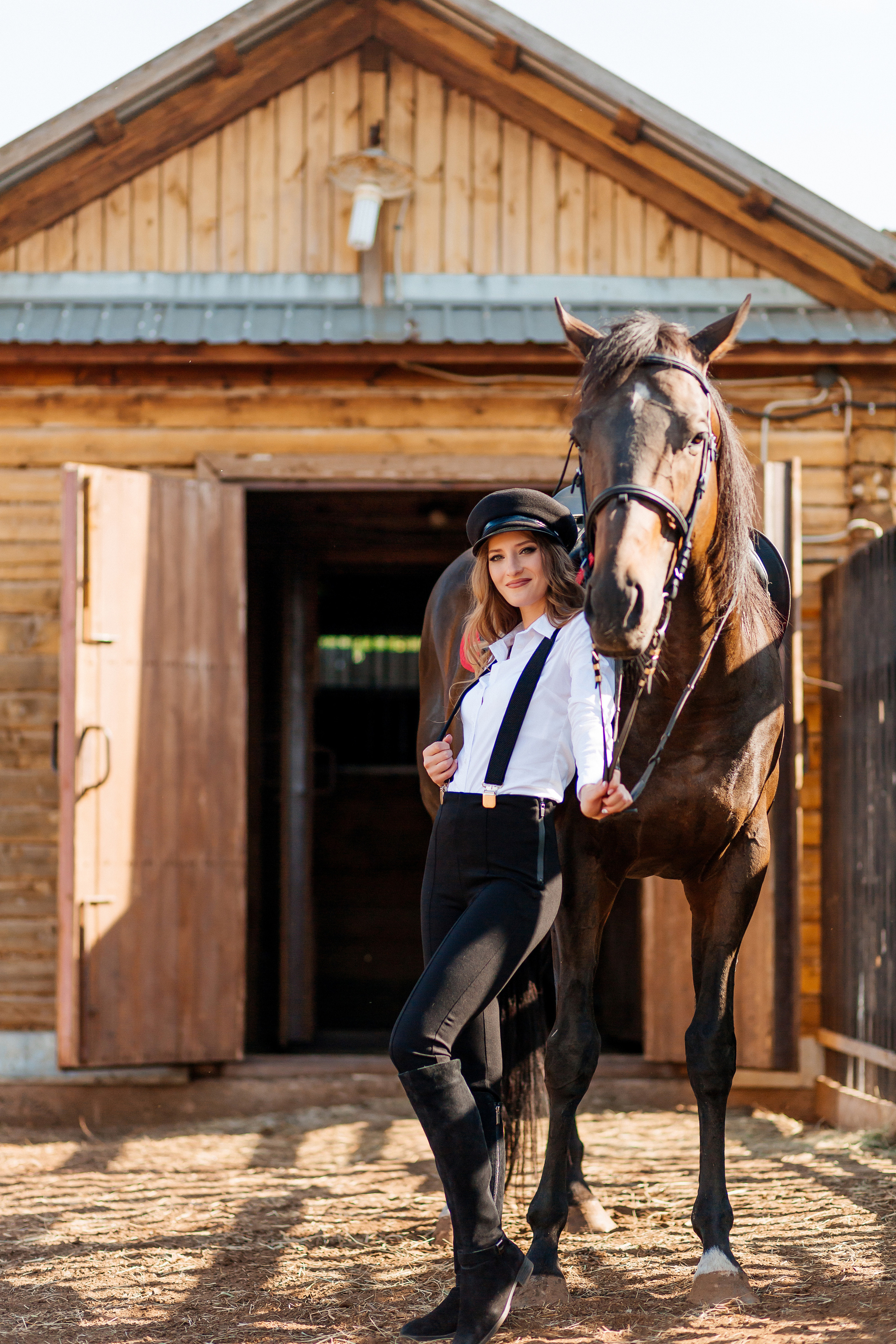 Фотосессия Людмилы в конном клубе. Женский фотограф в Оренбурге Ирина Заводчикова