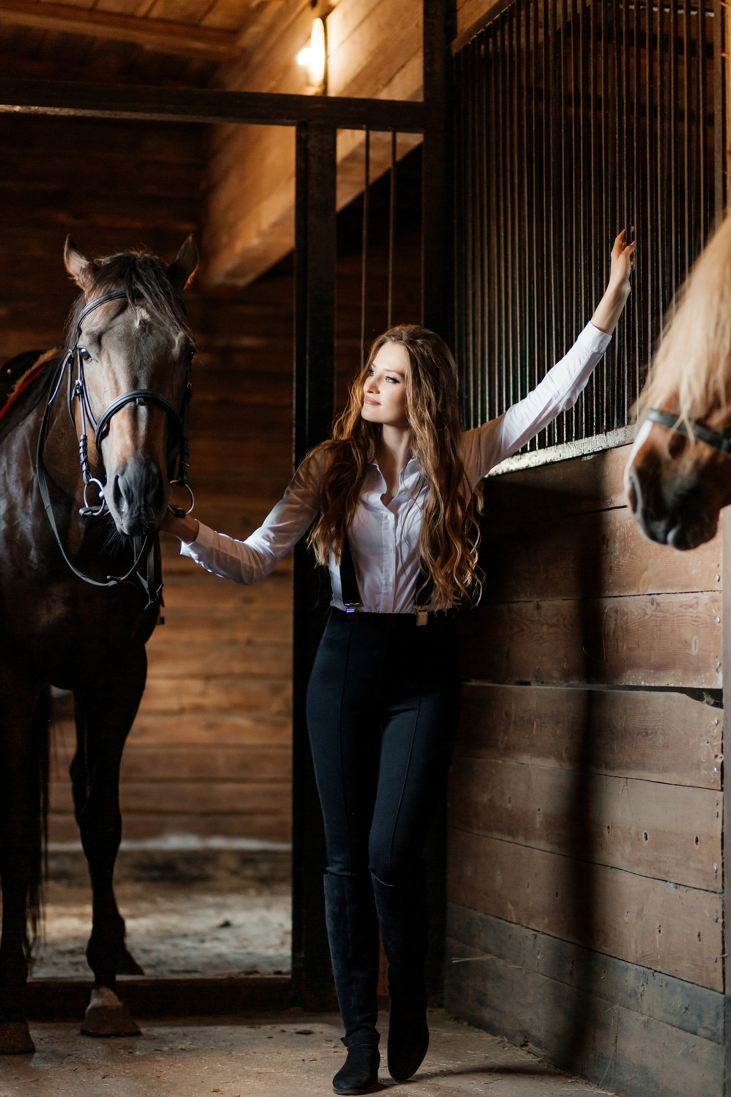 Фотосессия Людмилы в конном клубе. Женский фотограф в Оренбурге Ирина Заводчикова