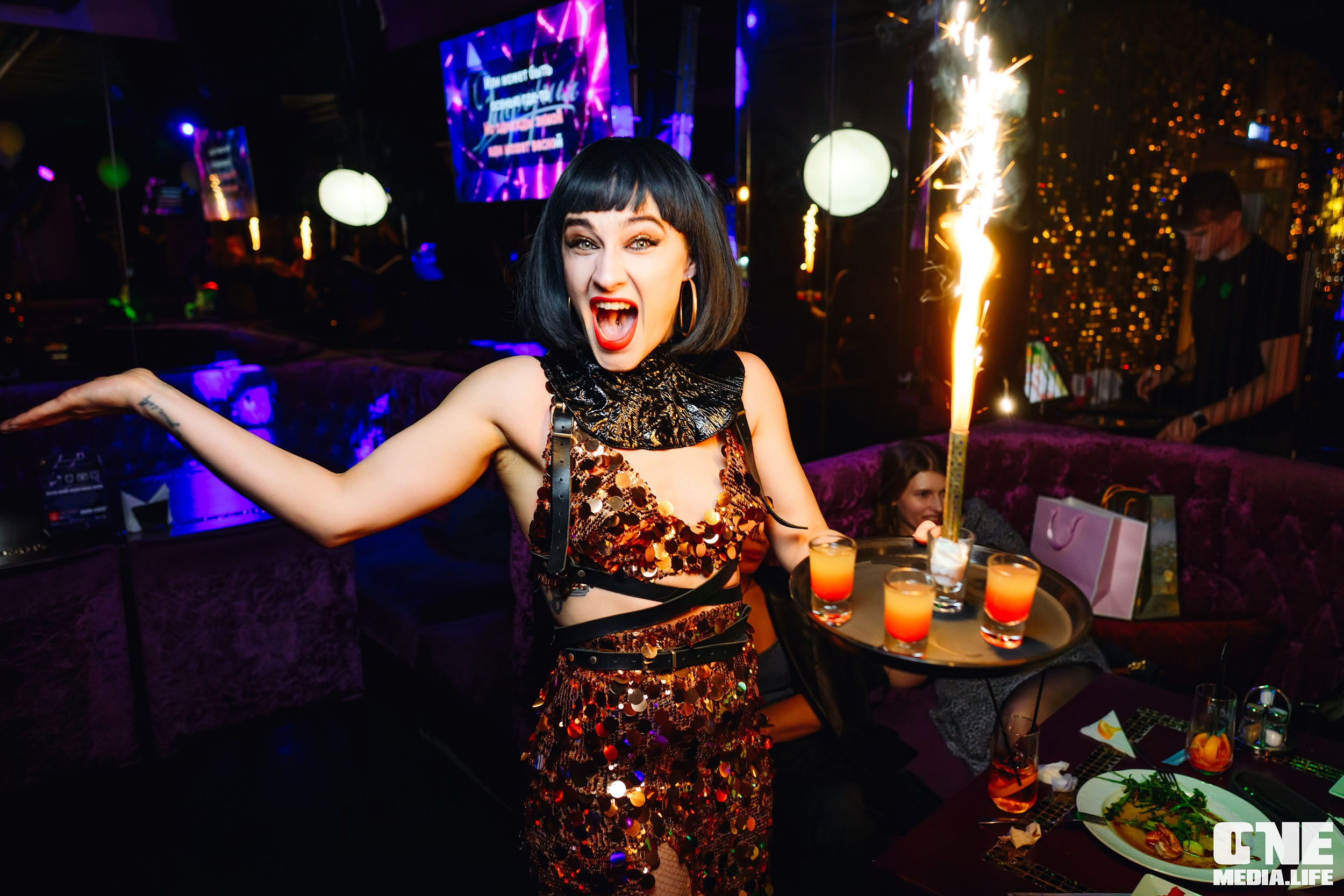 Фотоотчет из караоке-клуба Эйфория. One Media Life: фоторепортажи, фотоотчеты с мероприятий и заведений