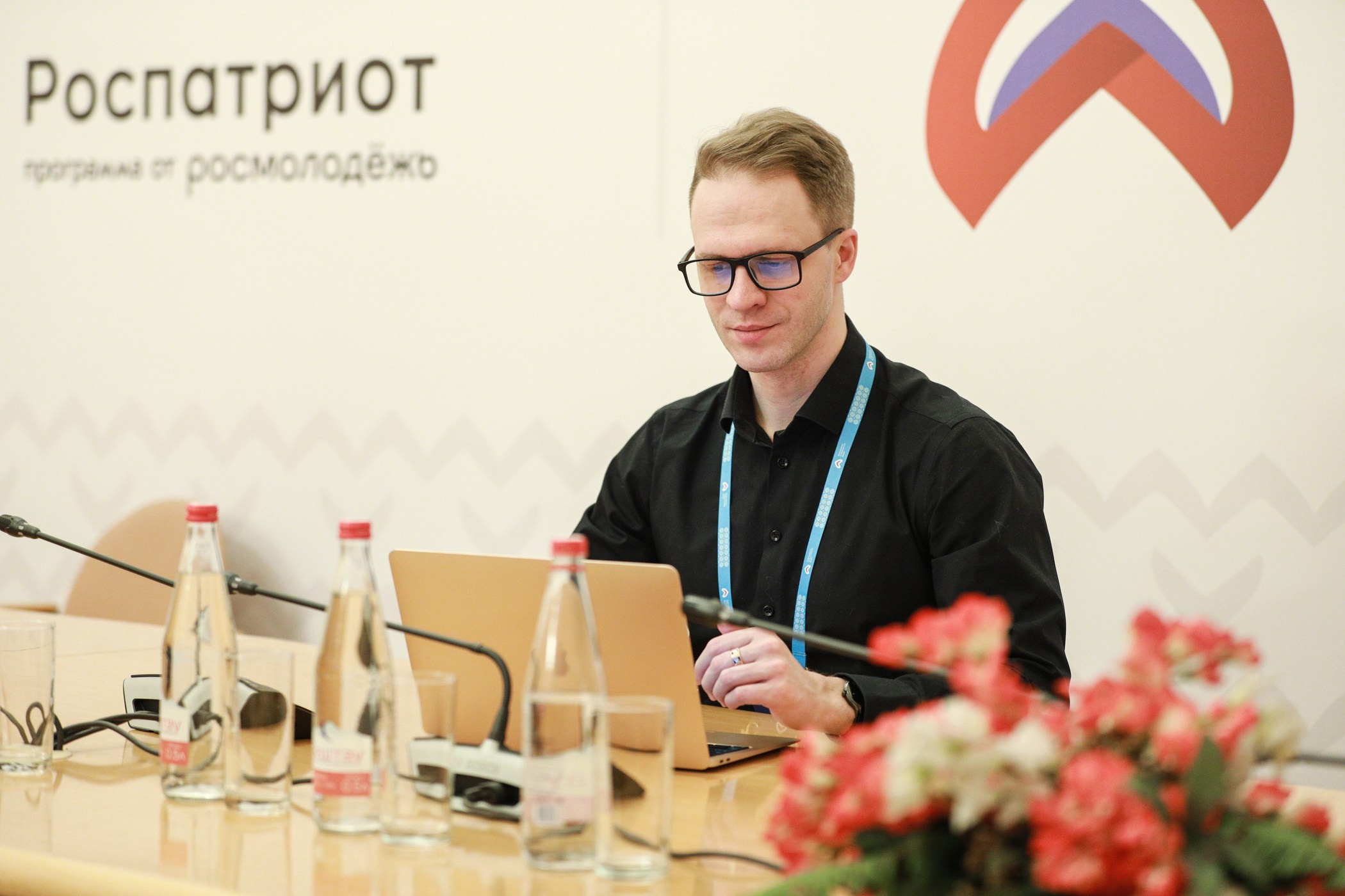 Всероссийский патриотический форум. Репортажный и fashion фотограф в Москве Сергей Бардин