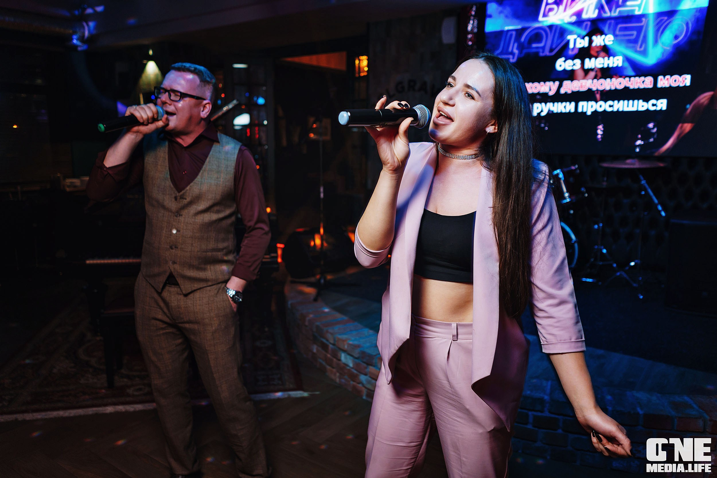 Фоторепортаж из караоке-клуба Белгравия. One Media Life: фоторепортажи, фотоотчеты с мероприятий и заведений
