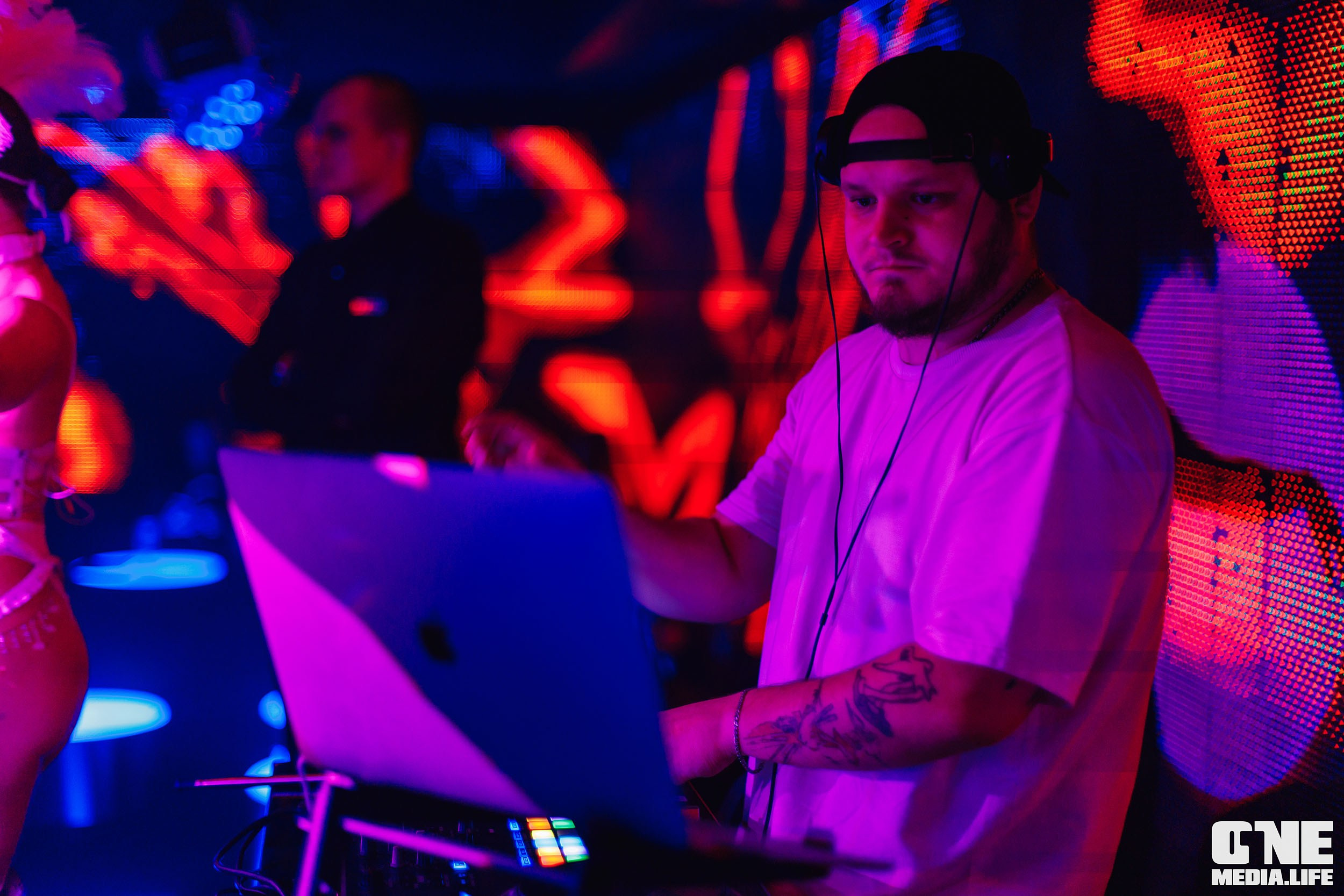 Фоторепортаж из РК Планета. One Media Life: фоторепортажи, фотоотчеты с мероприятий и заведений