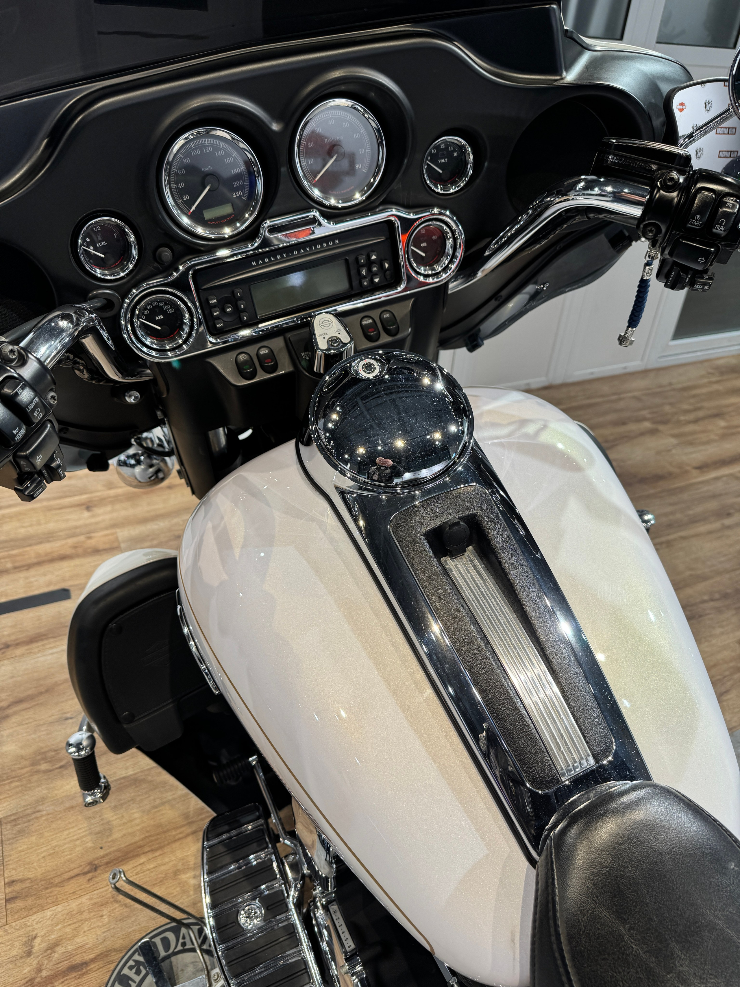 Harley Davidson Electra Glide Snow White (Mamba) (Touring) — купить мотоцикл. Hello Davidson, Москва. Только хорошие мотоциклы…