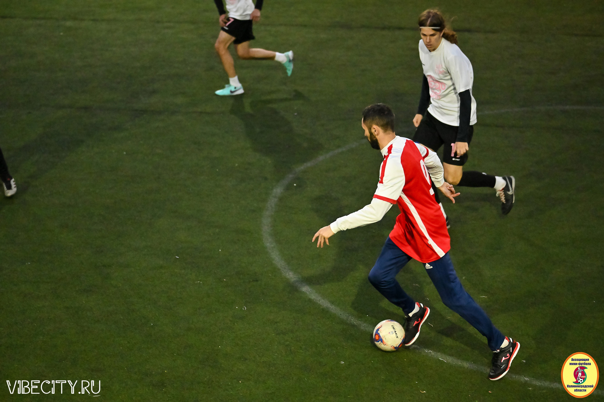 ИГРЫ МИНИ-ФУТБОЛЬНОЙ И КОРПОРАТИВНОЙ ЛИГИ. VIBECITY.RU Вайб Сити Ру Фоторепортажи Фотоотчеты Калининград