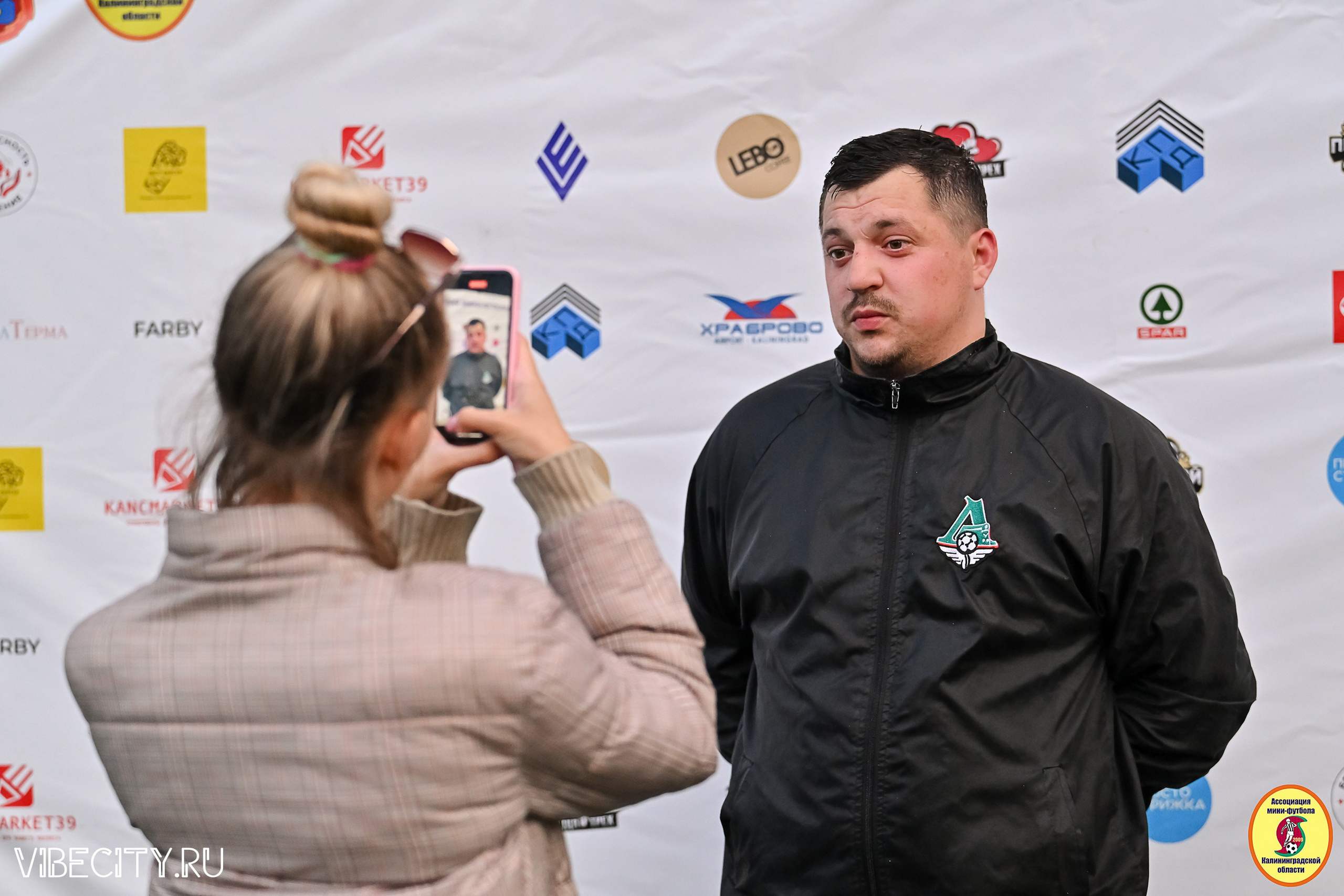ИГРЫ МИНИ-ФУТБОЛЬНОЙ И КОРПОРАТИВНОЙ ЛИГИ. VIBECITY.RU Вайб Сити Ру Фоторепортажи Фотоотчеты Калининград