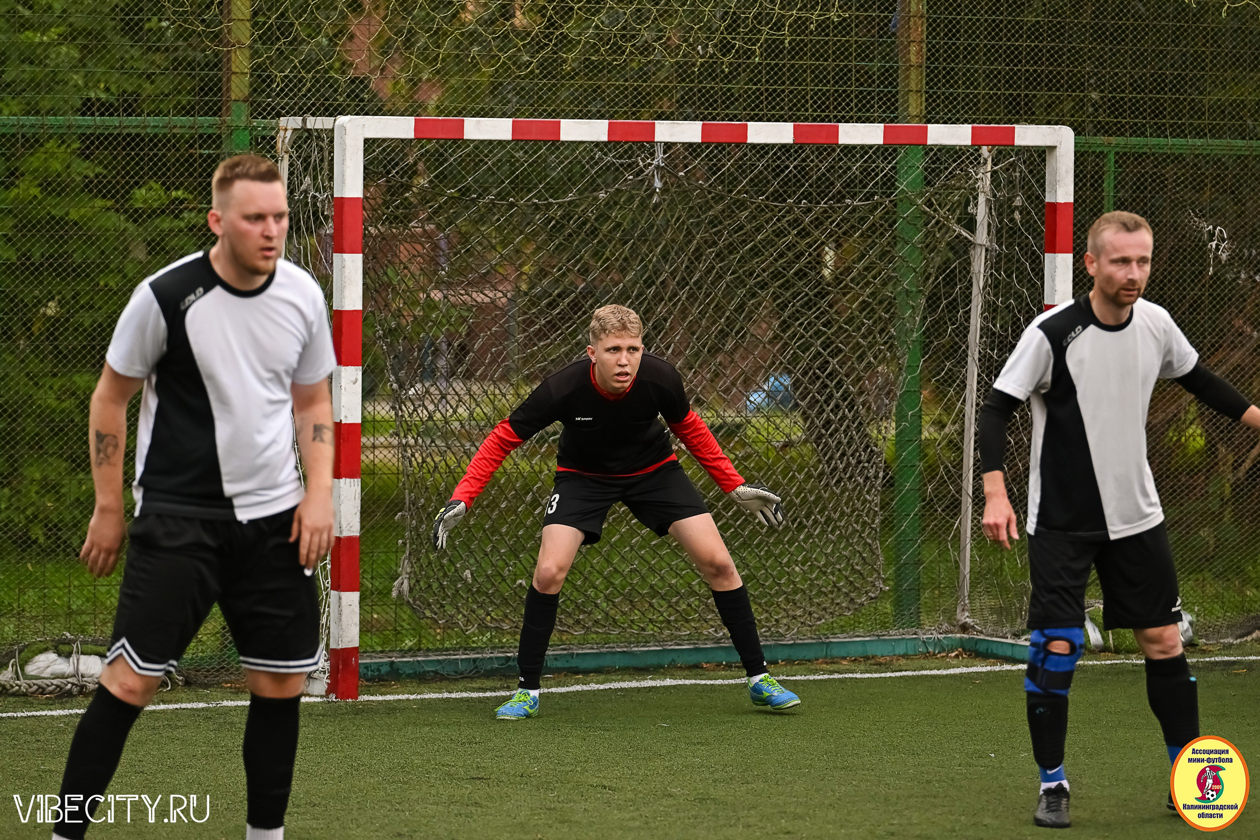 ИГРЫ МИНИ-ФУТБОЛЬНОЙ И КОРПОРАТИВНОЙ ЛИГИ. VIBECITY.RU Вайб Сити Ру Фоторепортажи Фотоотчеты Калининград
