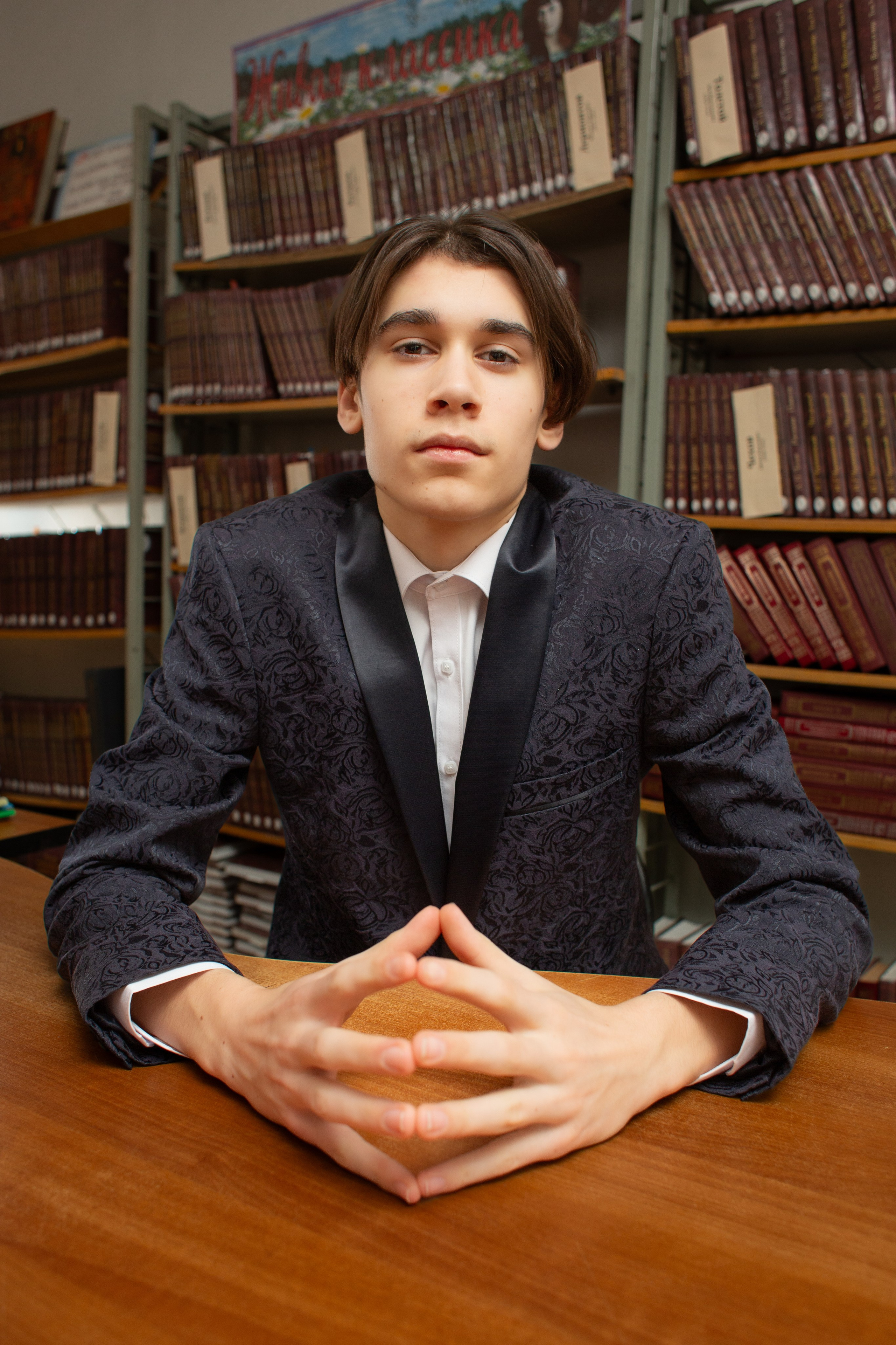 Выпускные альбомы для старших классов. Фотограф в Пермском крае Матвей Раттер