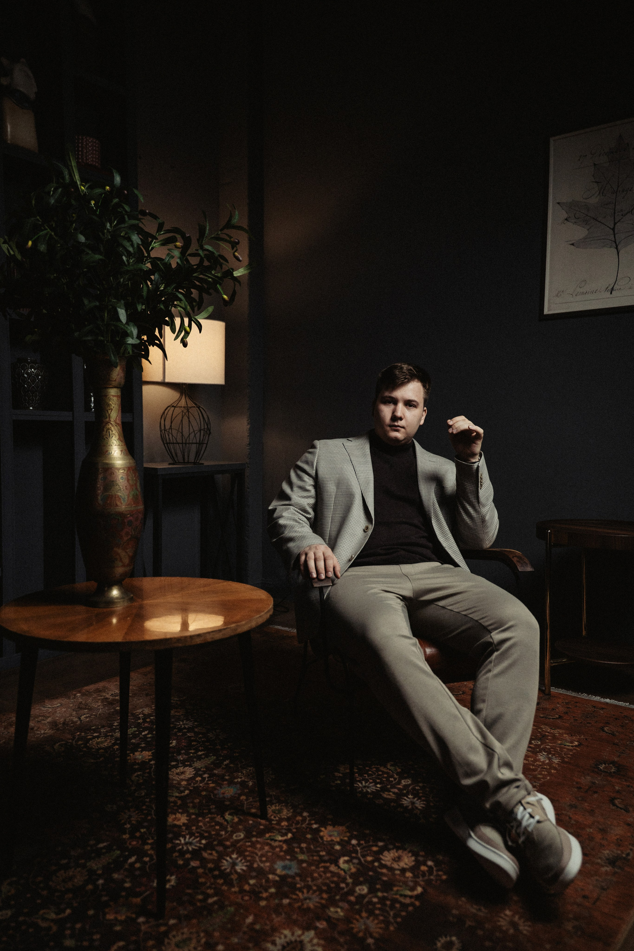 Прайс. Даниил Фреймон — первый мужской фотограф в городе Алматы