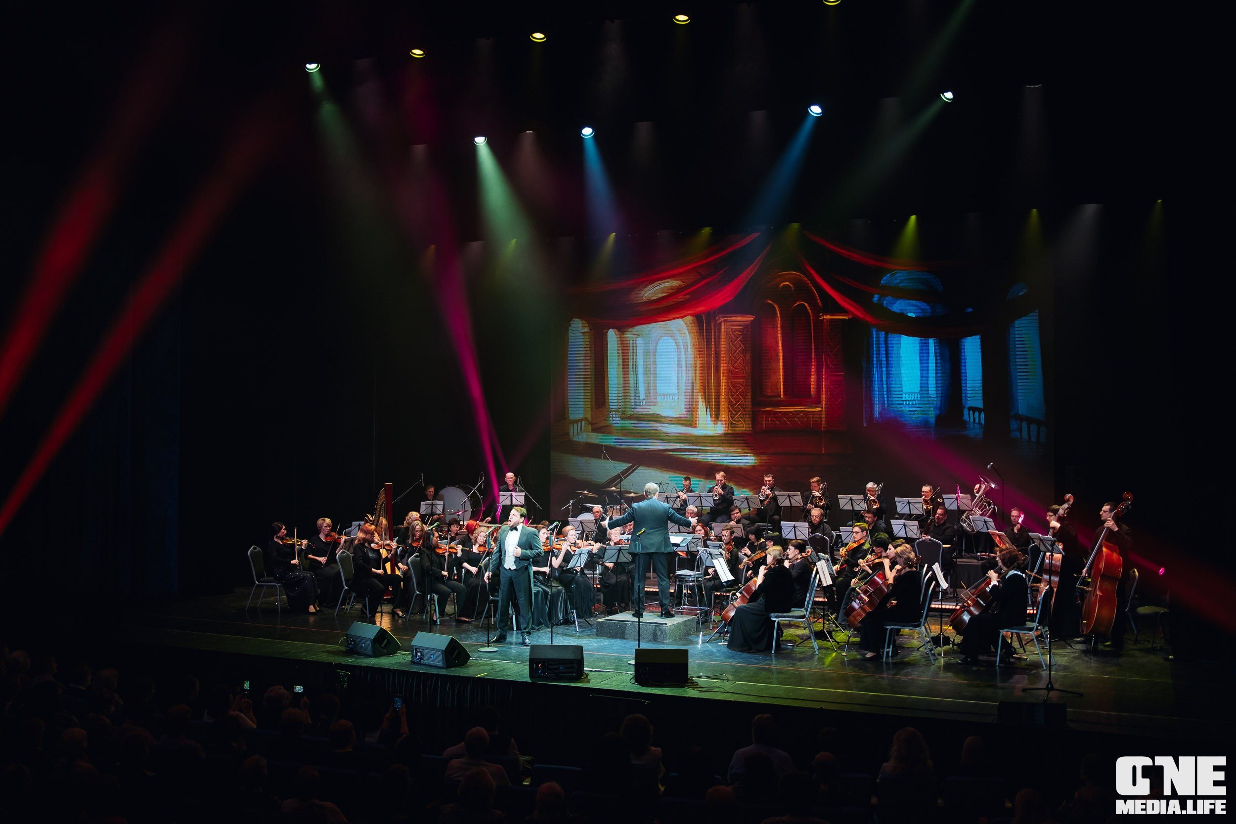 Концерт 8 марта в Янтарь холл. One Media Life: фоторепортажи, фотоотчеты с мероприятий и заведений