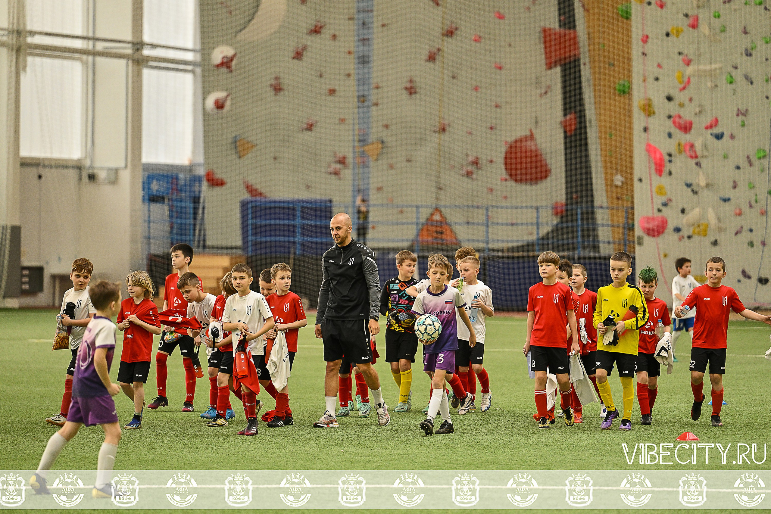 КУБОК БАЛТИЙСКОЙ ЛИГИ ПО МИНИ-ФУТБОЛУ U9 ЗЛ. VIBECITY.RU Вайб Сити Ру Фоторепортажи Фотоотчеты Калининград