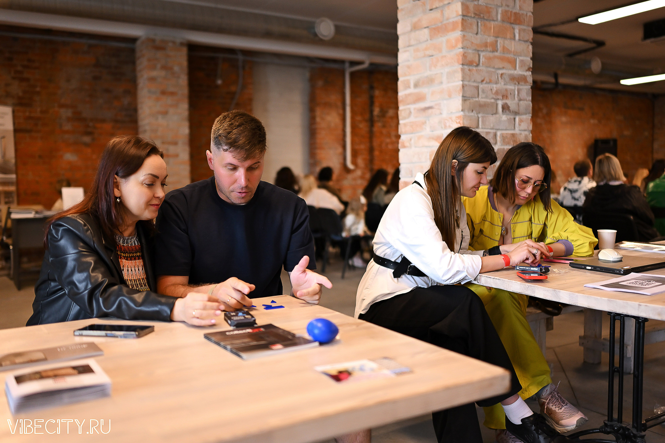 ДИЗАЙН-ФЕСТ КОНФЕРЕНЦИЯ. VIBECITY.RU Вайб Сити Ру Фоторепортажи Фотоотчеты Калининград