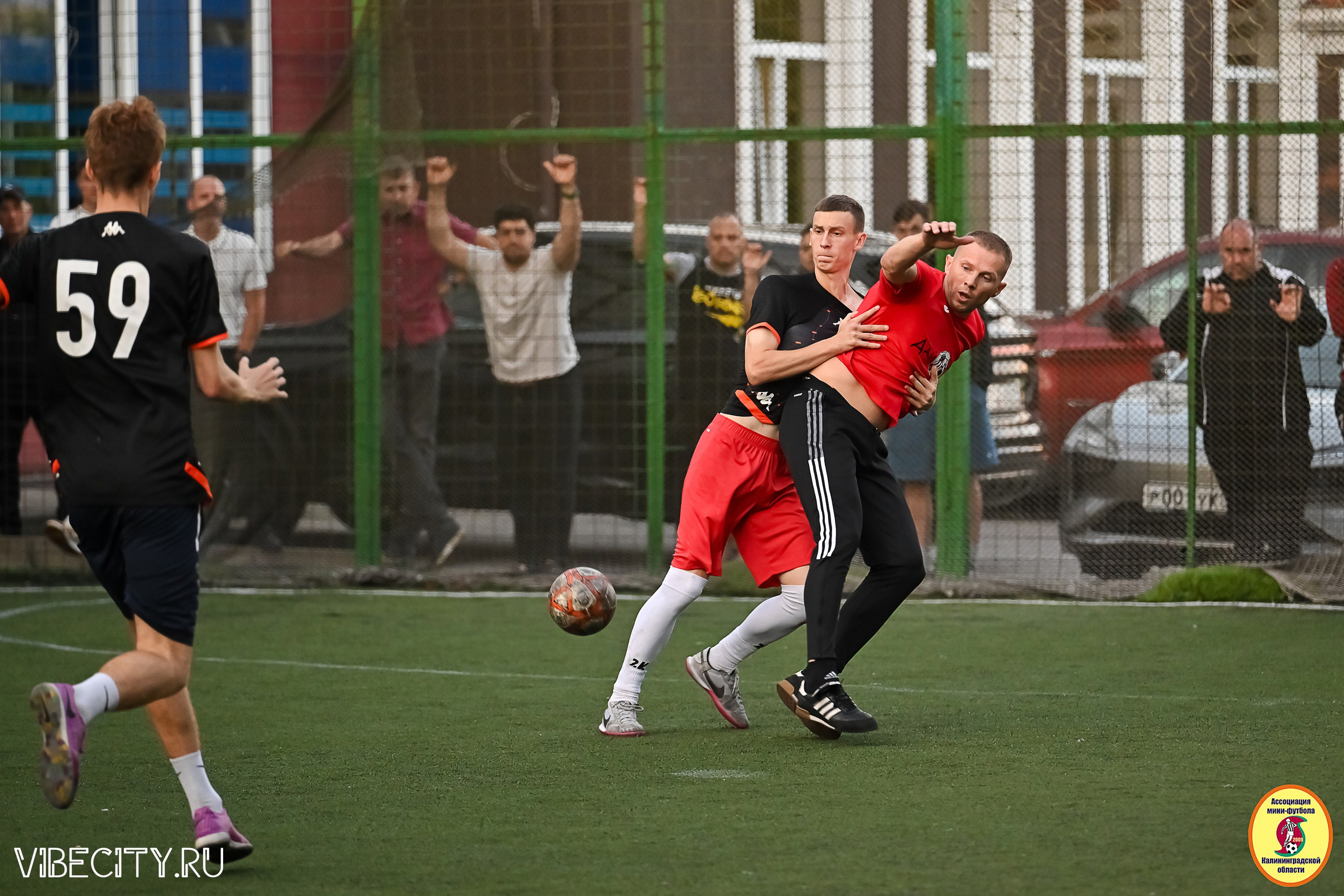 ИГРЫ МИНИ-ФУТБОЛЬНОЙ И КОРПОРАТИВНОЙ ЛИГИ. VIBECITY.RU Вайб Сити Ру Фоторепортажи Фотоотчеты Калининград