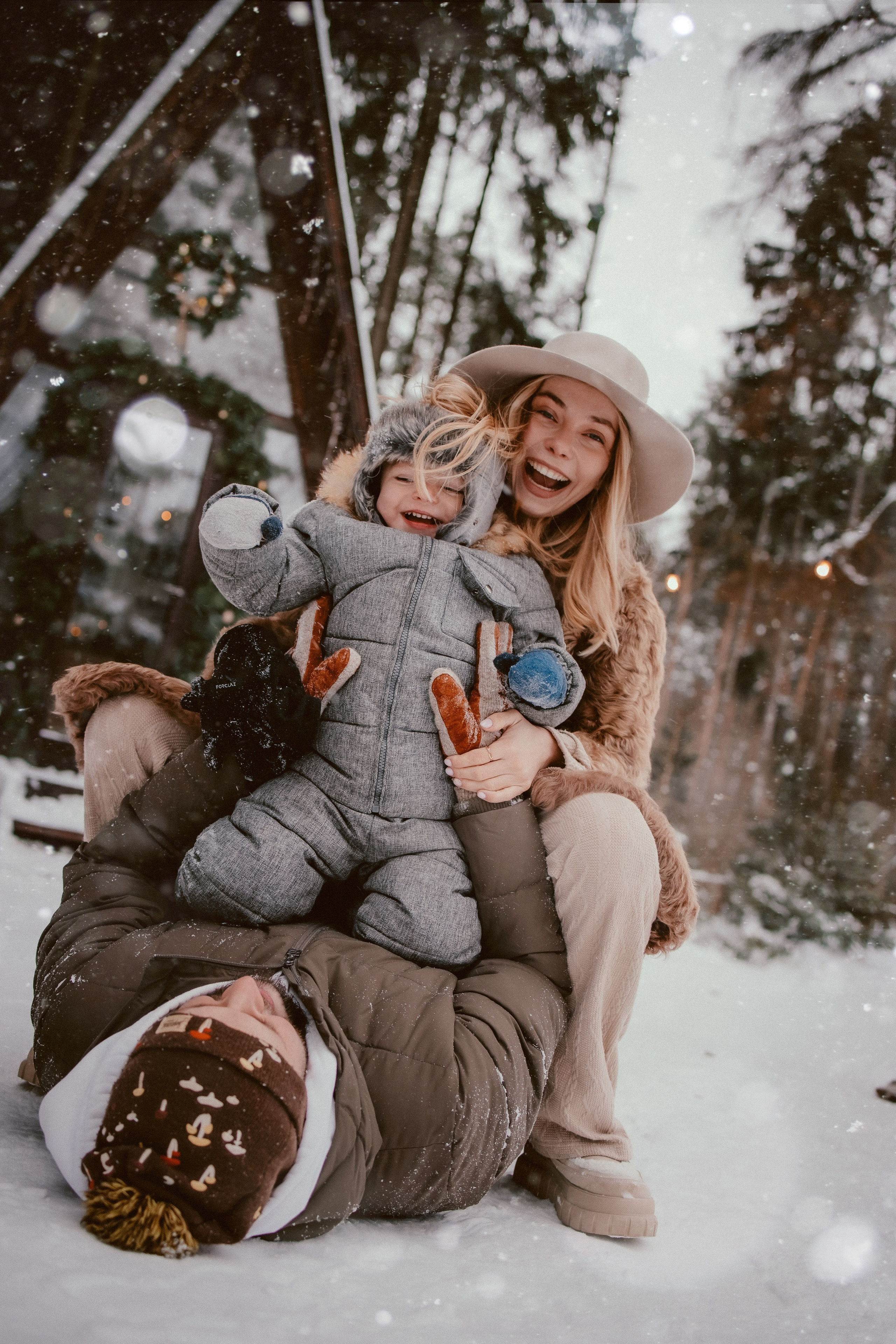 семейная фотосессия в студии с детьми в москве, детская фотосессия в фотостудии в москве, уютные нежные семейные фотосессии в москве, семейная беременная фотосессия в москве с детьми, фотосессия беременности с мужем в москве, светлые фотостудии в москве, стильные семейные фотосессии в москве, фотосессии в стиле lifestyle, фотосессии в стиле лайфстайл в москве, Семейная фотография в москве , семейный фотограф в москве , семейная фотосессия в москве , семья , детская фотография , фотограф , женский портрет , фотосессия , детский портрет , детский фотограф , lovestory , новогодняя фотосессия , детское фото , детская фотосессия , эмоциональные семейные фотосессии в москве, портретная фотография в москве, заказать семейный фотоальбом в москве