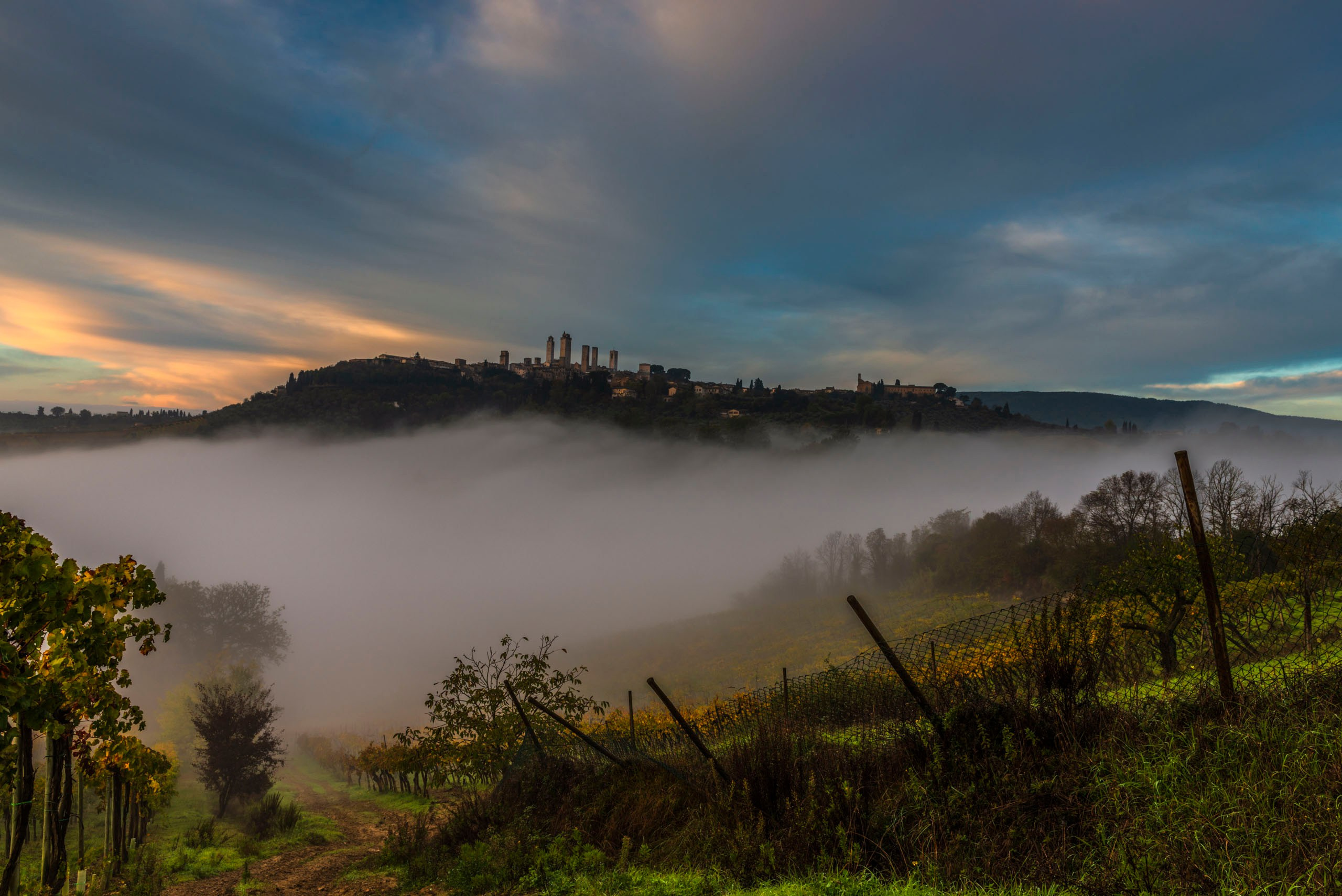 Серия «Пьенца»: Авторские Арт-объекты для Интерьера. Фотографии Старинных Деталей Тосканы