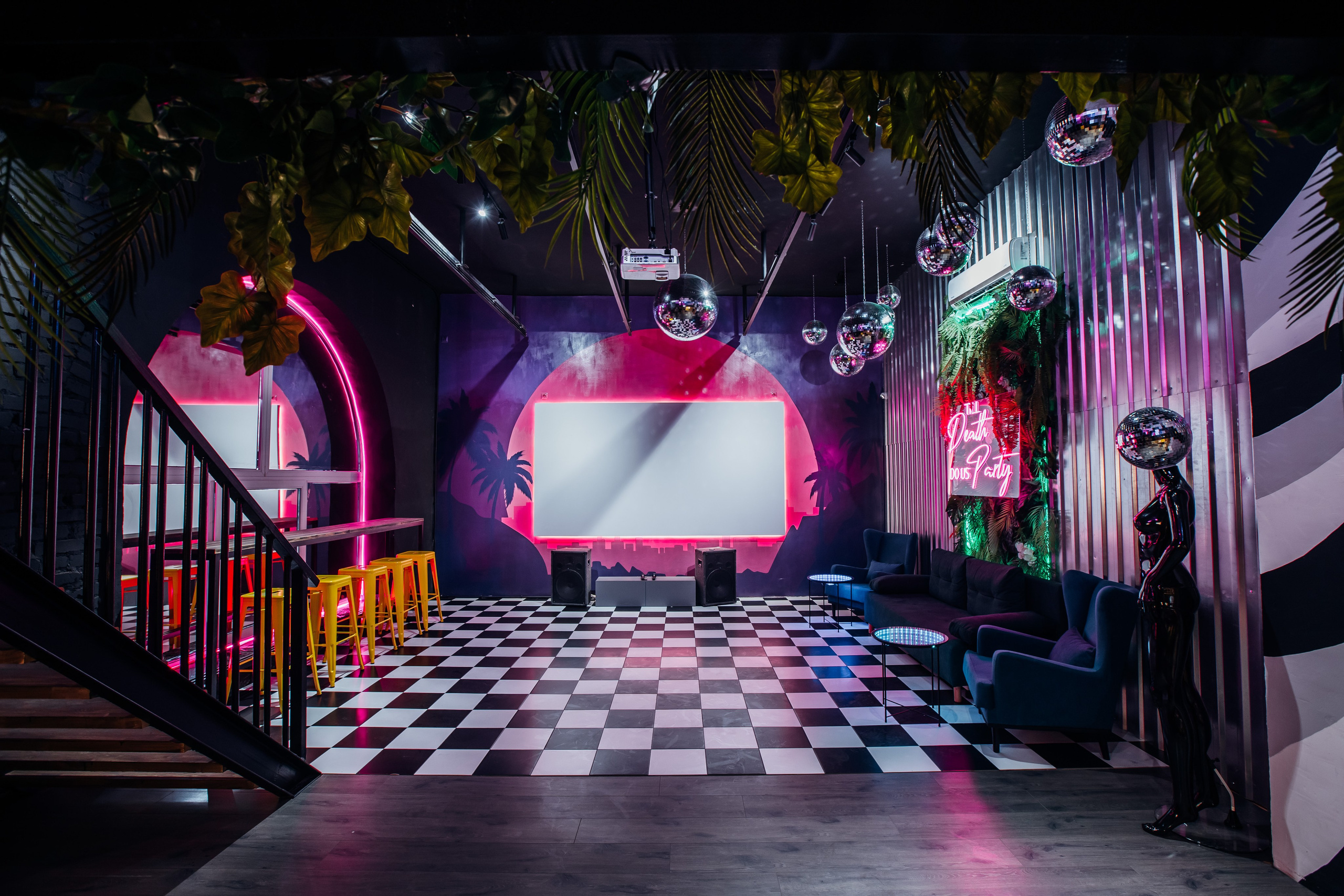 Оушен Драйв (лето). Аренда лофта в СПб для мероприятий