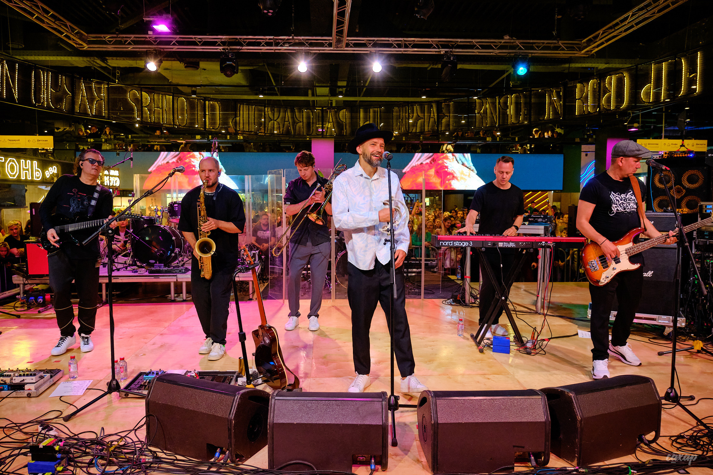 Фестиваль Ural Music Night '22. Профессиональный фотограф в Екатеринбурге Юра Сахар