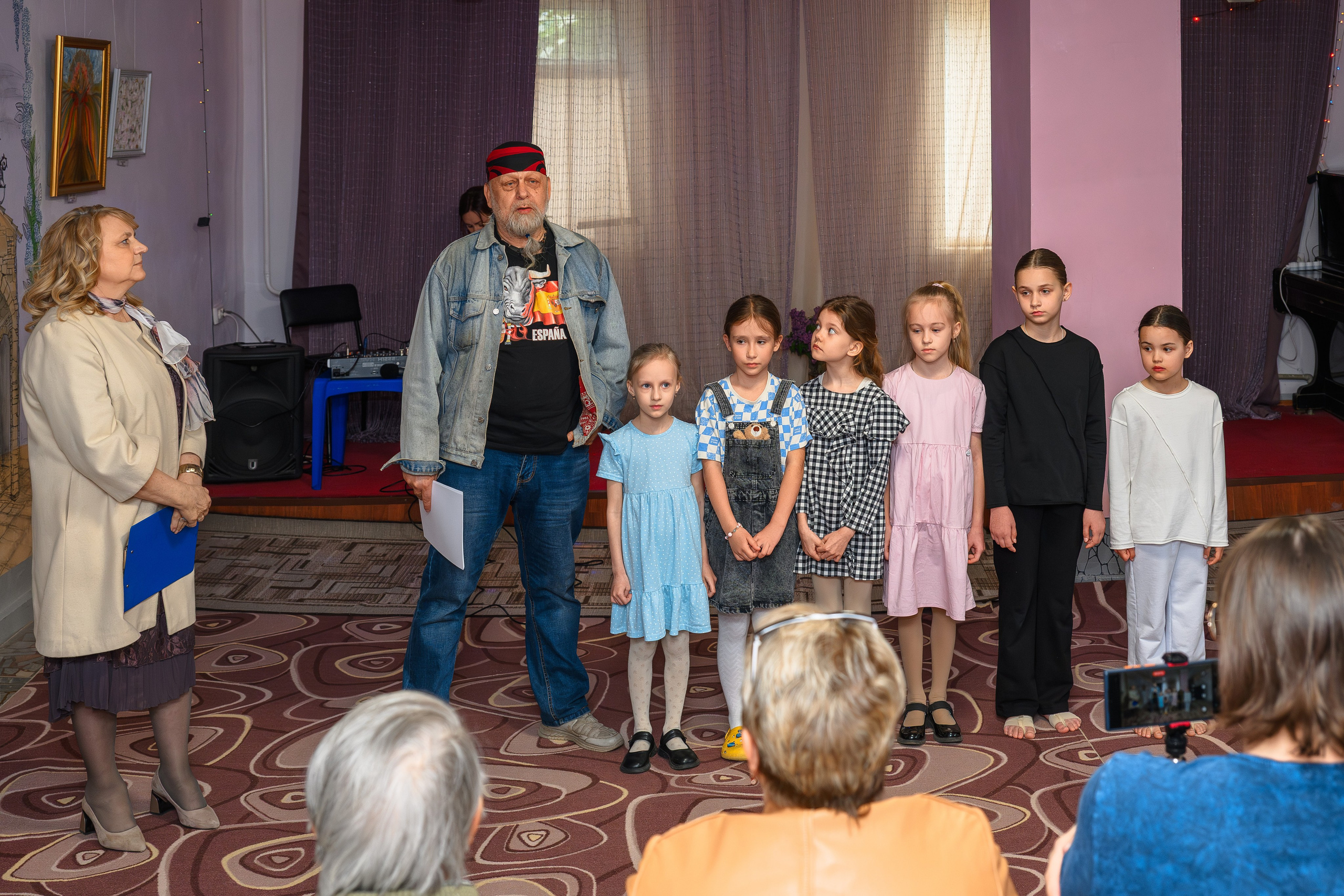 «Цветущий май». Семейный клуб «Открытый город»