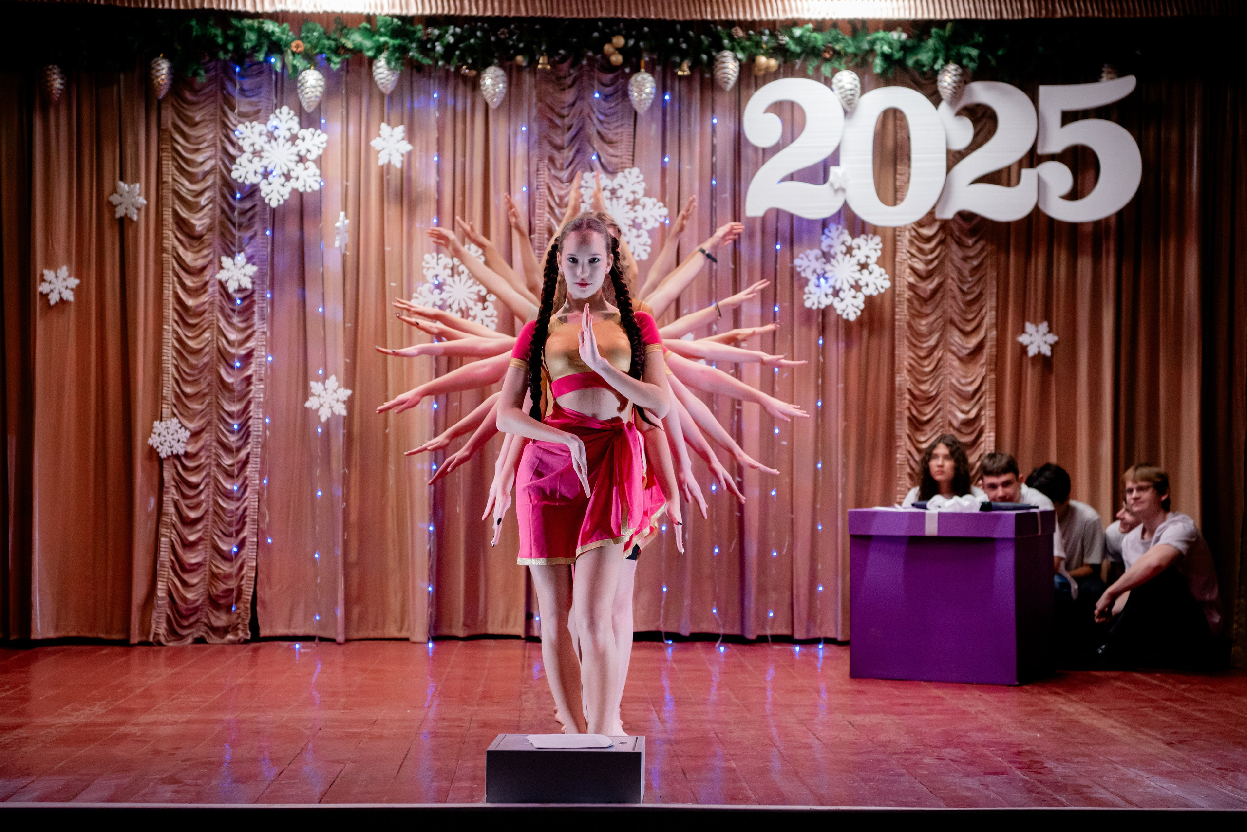 Школьная Ëлка для 1А класса. Фотограф в Волгограде и Волжском Александр Горбань