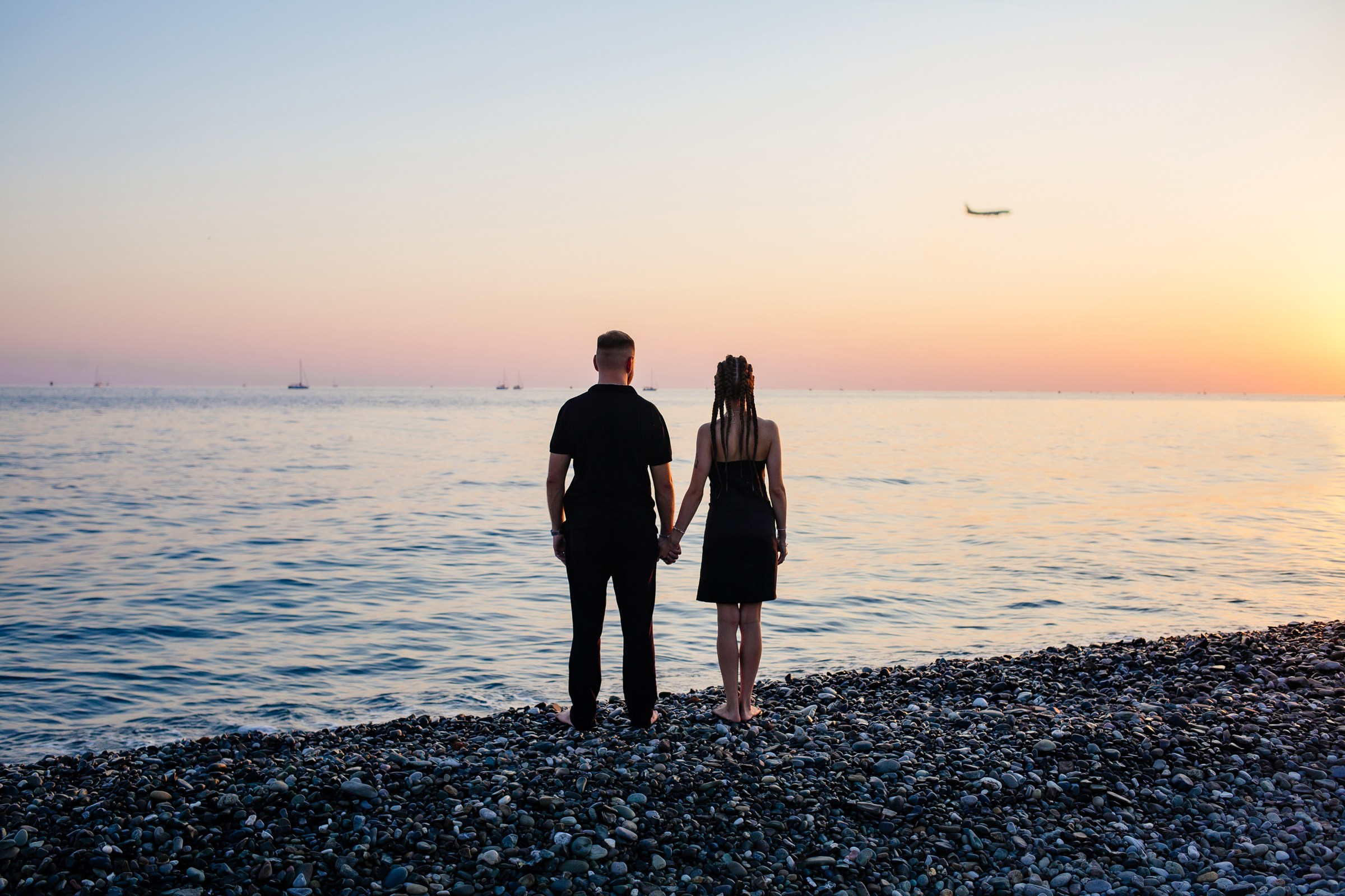 Лавстори фотосессия на закате в Адлере. Фотограф Сочи Адлер. Солькаева Анастасия