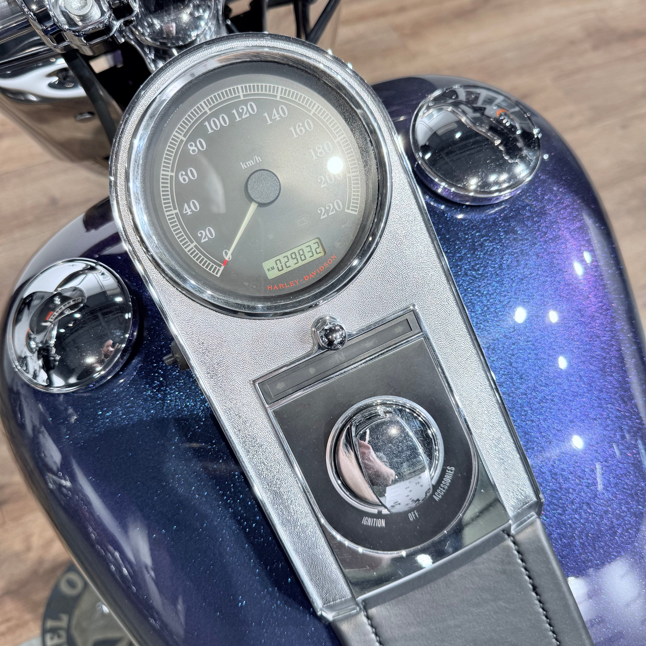 Мотоциклы Harley-Davidson 2010 Fat Boy (Flame Blue Pearl) (Softail) — купить мотоцикл. Hello Davidson, Москва. Только хорошие мотоциклы…