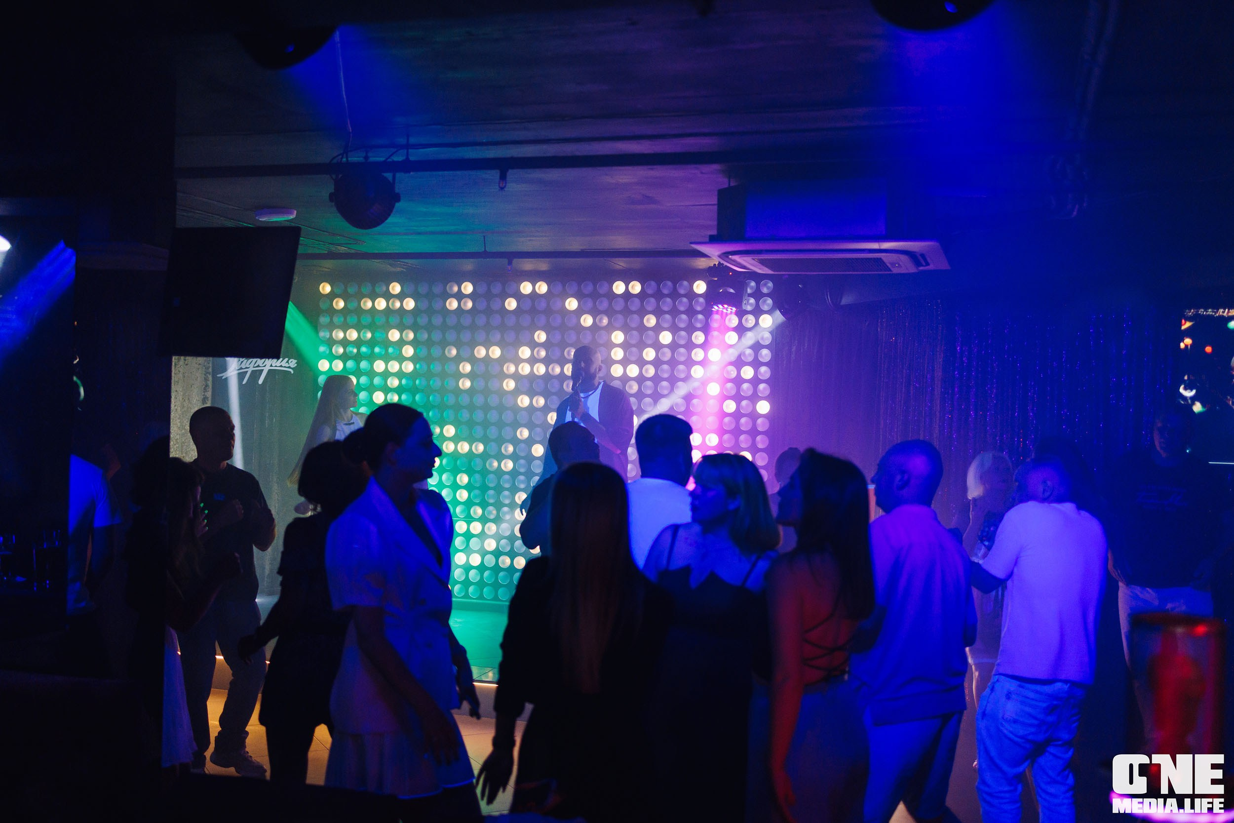 Фоторепортаж из караоке-клуба Эйфория. One Media Life: фоторепортажи, фотоотчеты с мероприятий и заведений