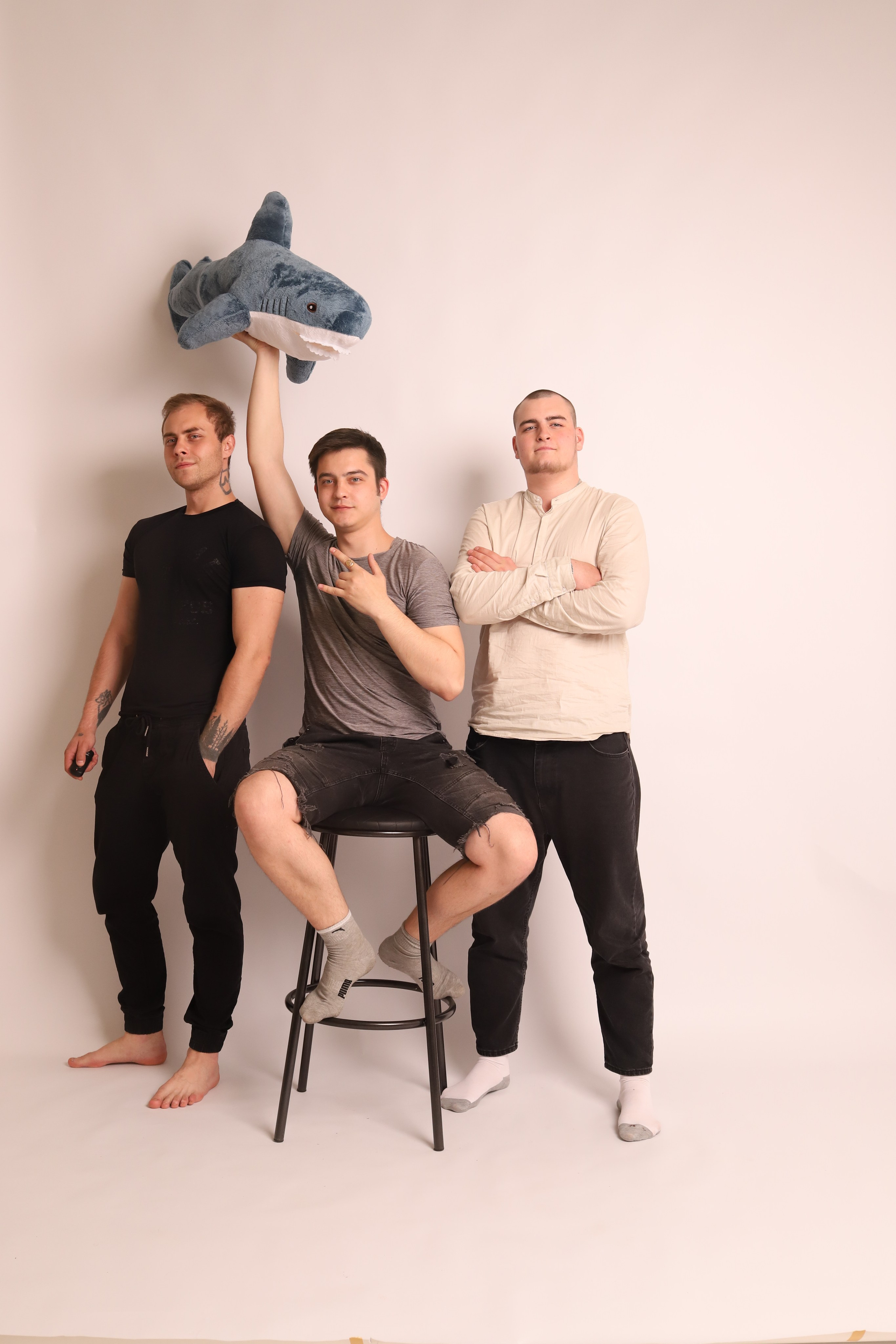 Белый фон. Фотостудия самообслуживания. Студия без фотографа в Твери