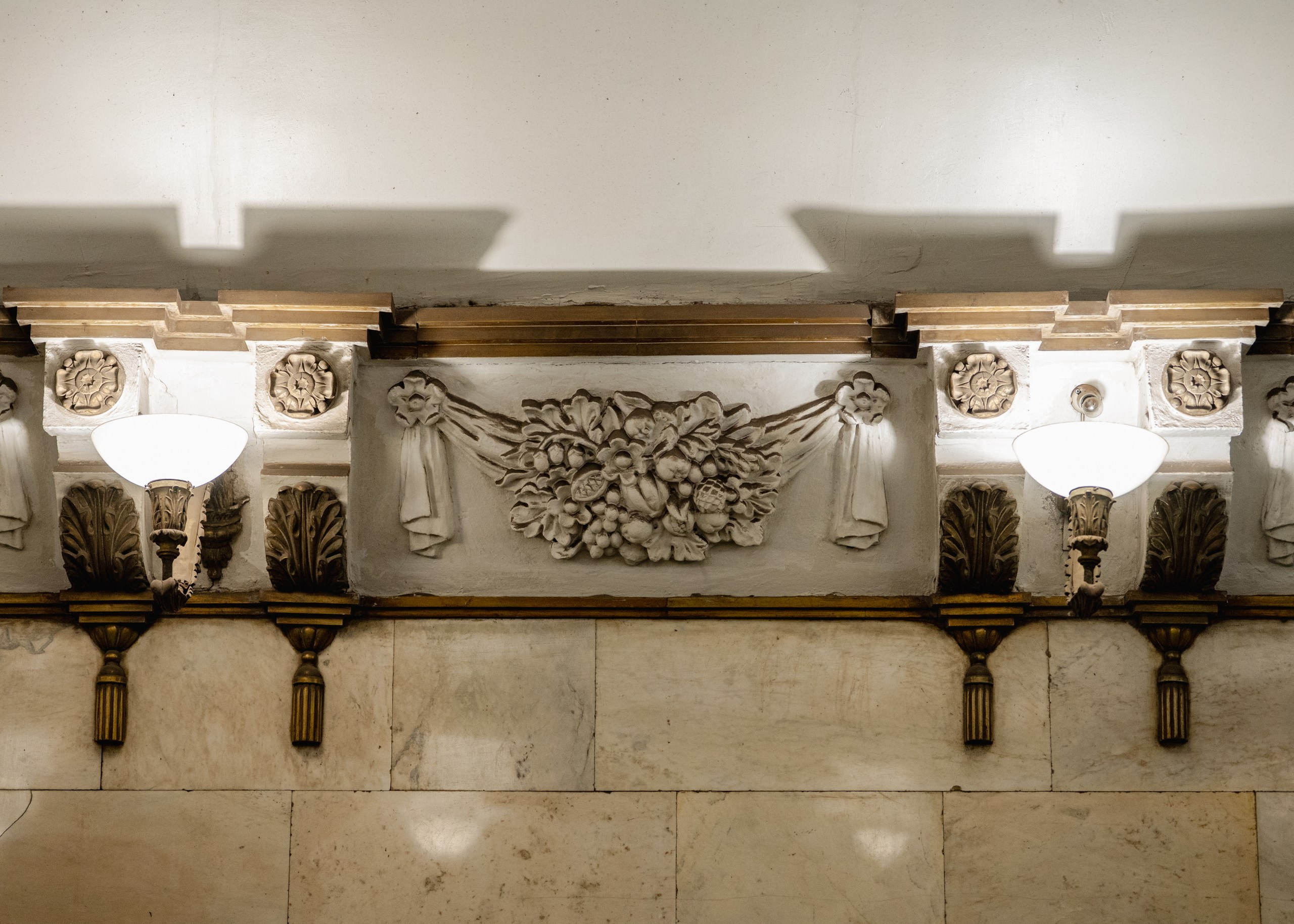 Парадные залы подземного дворца. П&П — Полезное с Приятным. Фотоэкскурсии — Москва на память. Экскурсовод и фотограф в Москве. Увези столицу в своём альбоме!