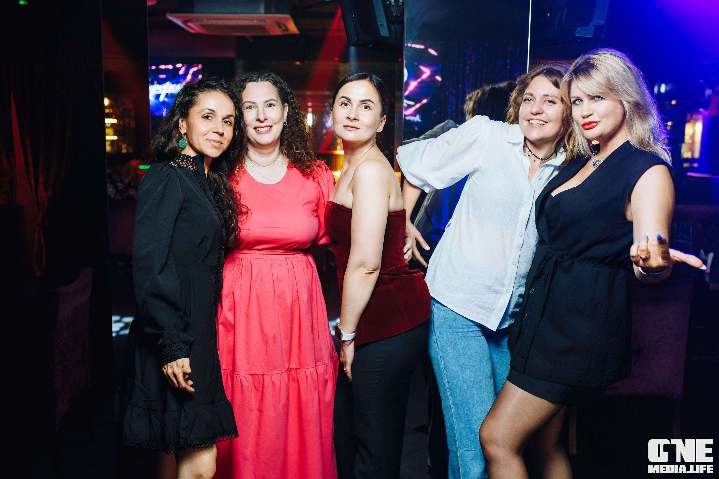 Фоторепортаж из караоке-клуба Эйфория. One Media Life: фоторепортажи, фотоотчеты с мероприятий и заведений